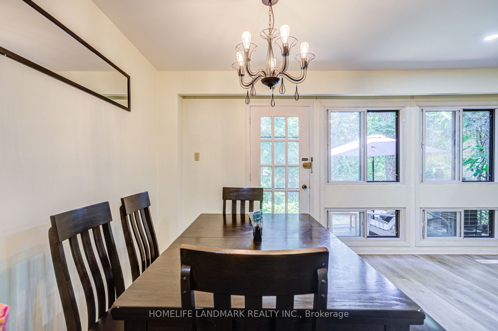 80 Spire Hillway Property Photo 10