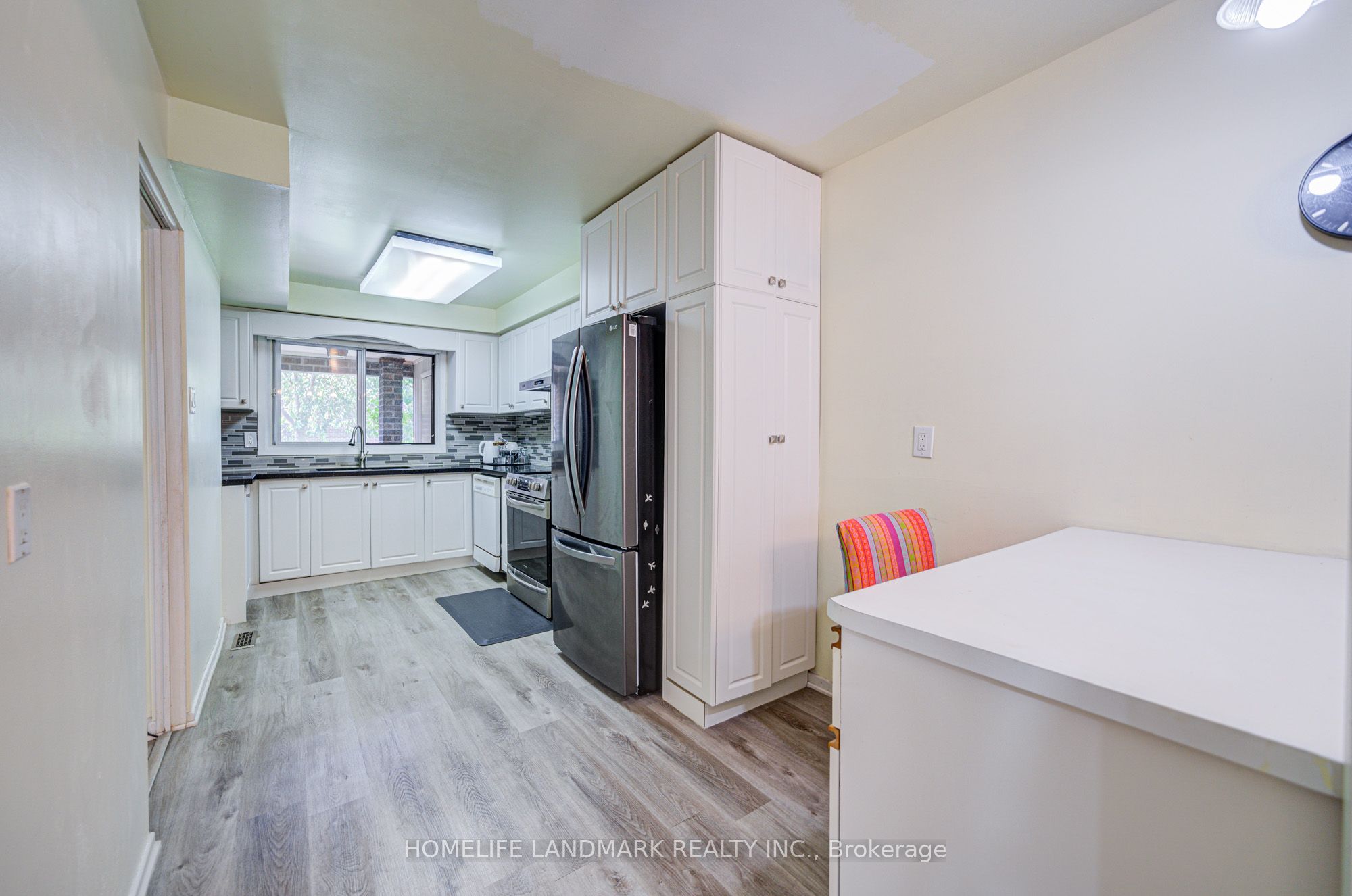 80 Spire Hillway Property Photo 12