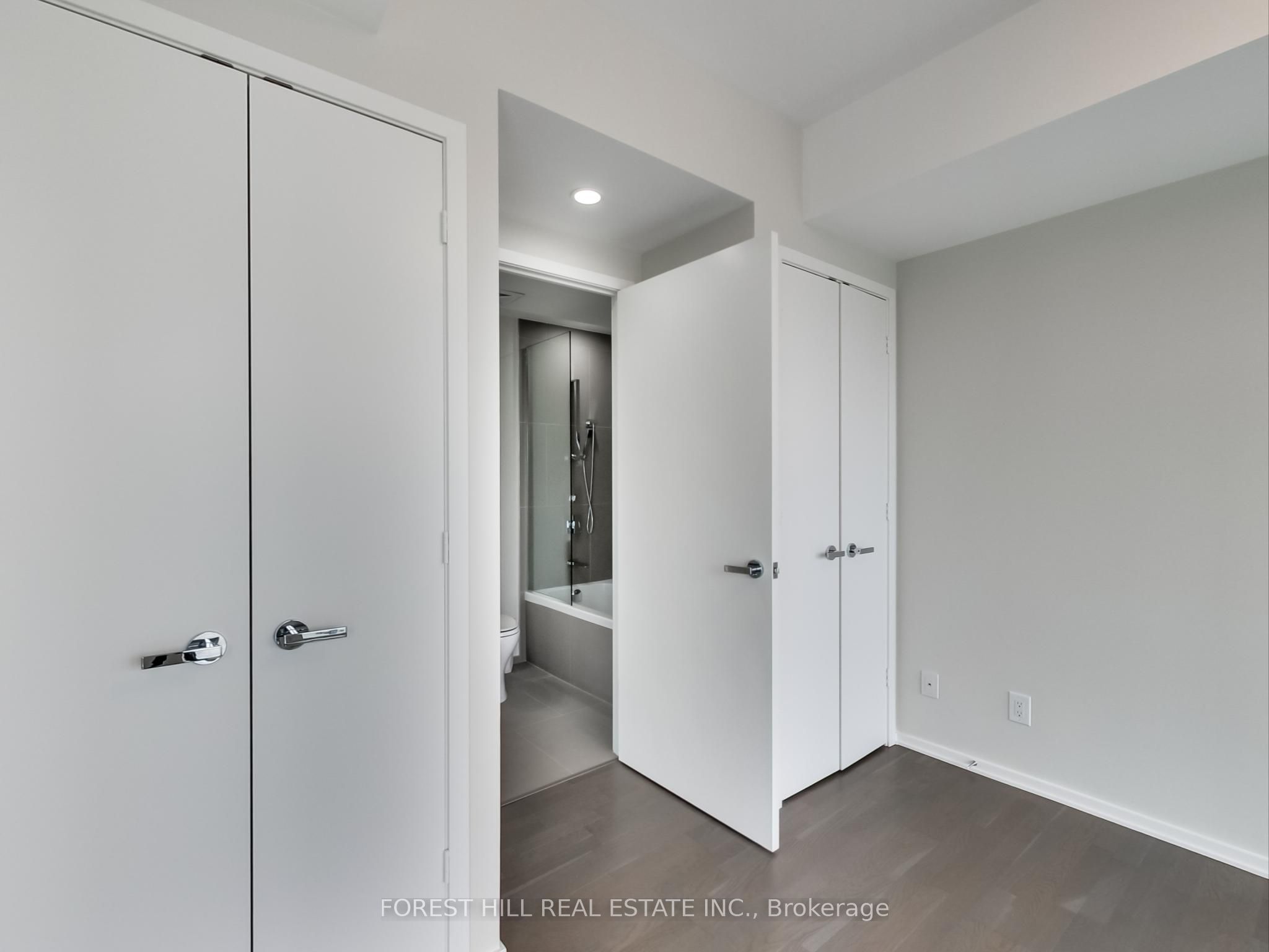 #6001 - 1 Bloor Street Property Photo 20