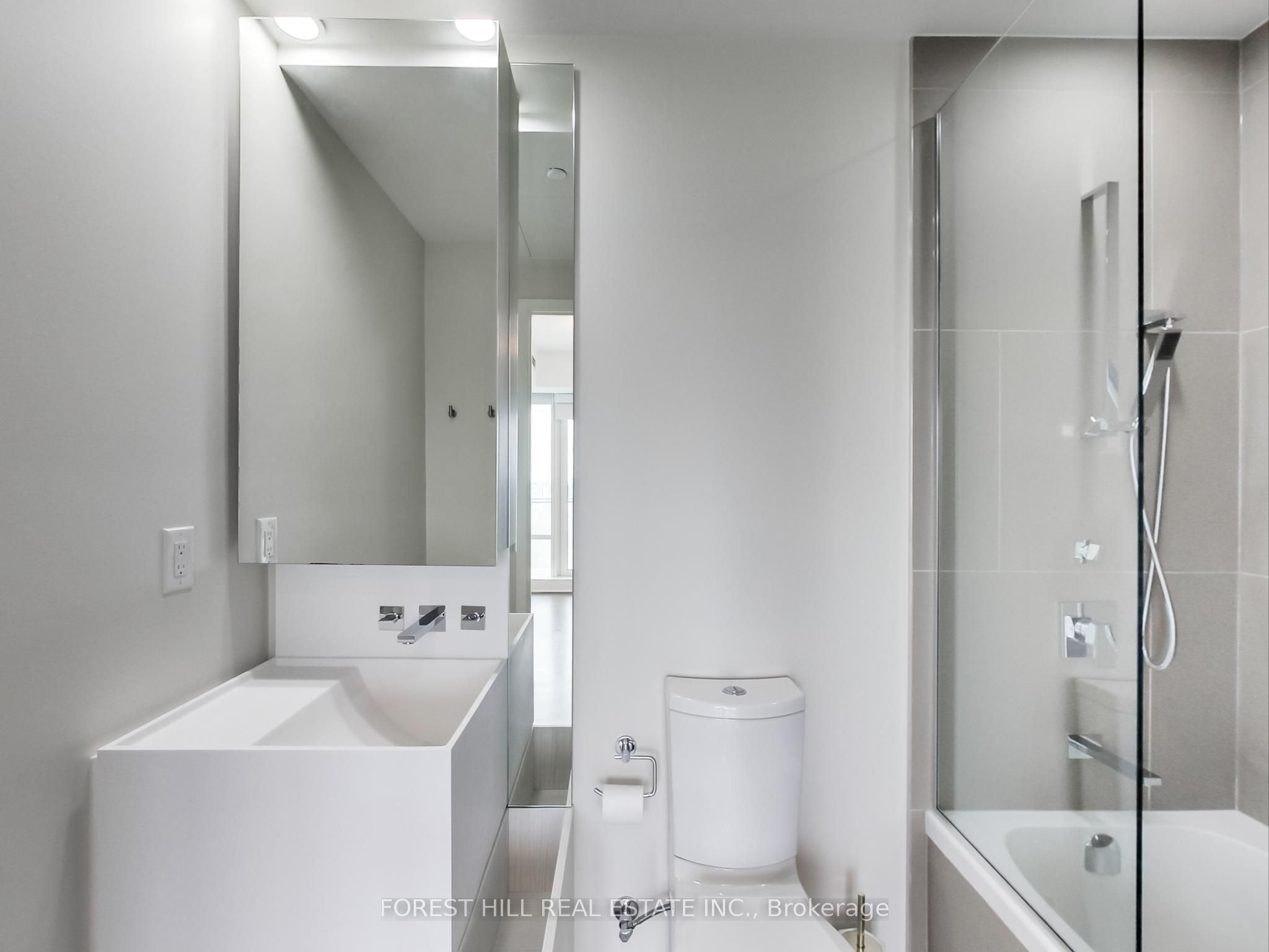 #6001 - 1 Bloor Street Property Photo 23
