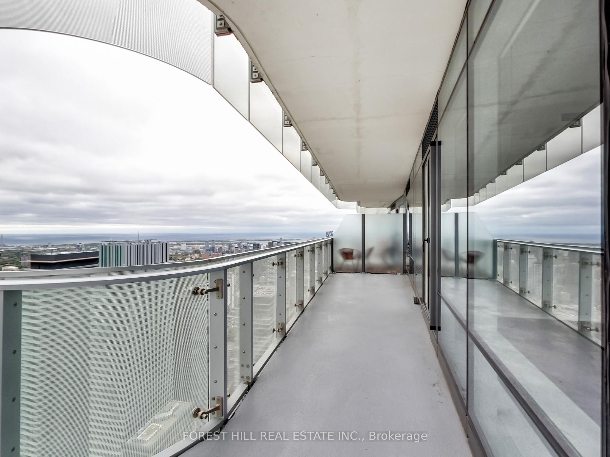 #6001 - 1 Bloor Street Property Photo 28