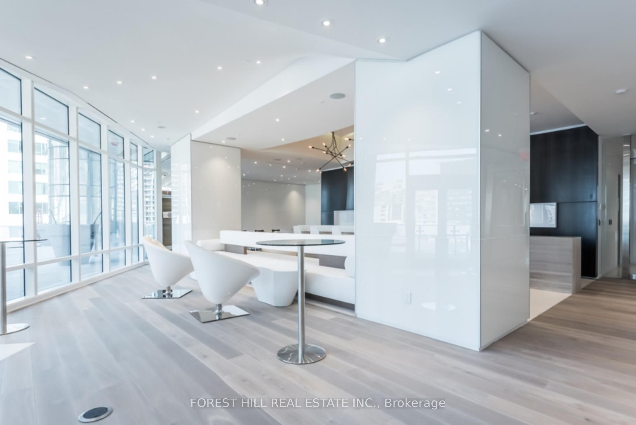 #6001 - 1 Bloor Street Property Photo 32