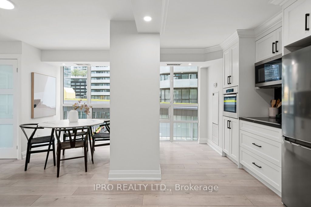 19 Grand Trunk Crescent 506 Property Photo 19