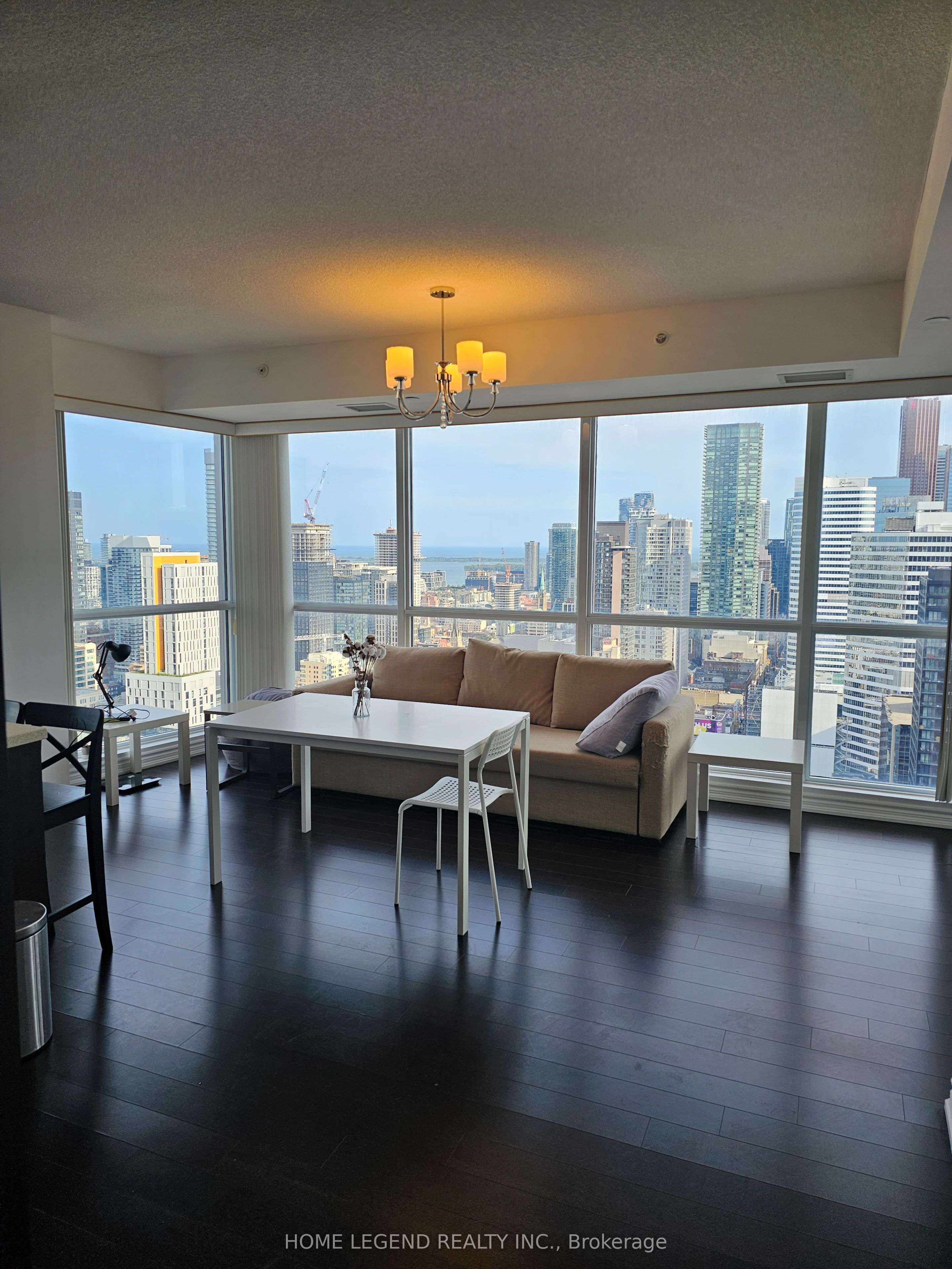 #3407 - 386 Yonge Street Property Photo 3