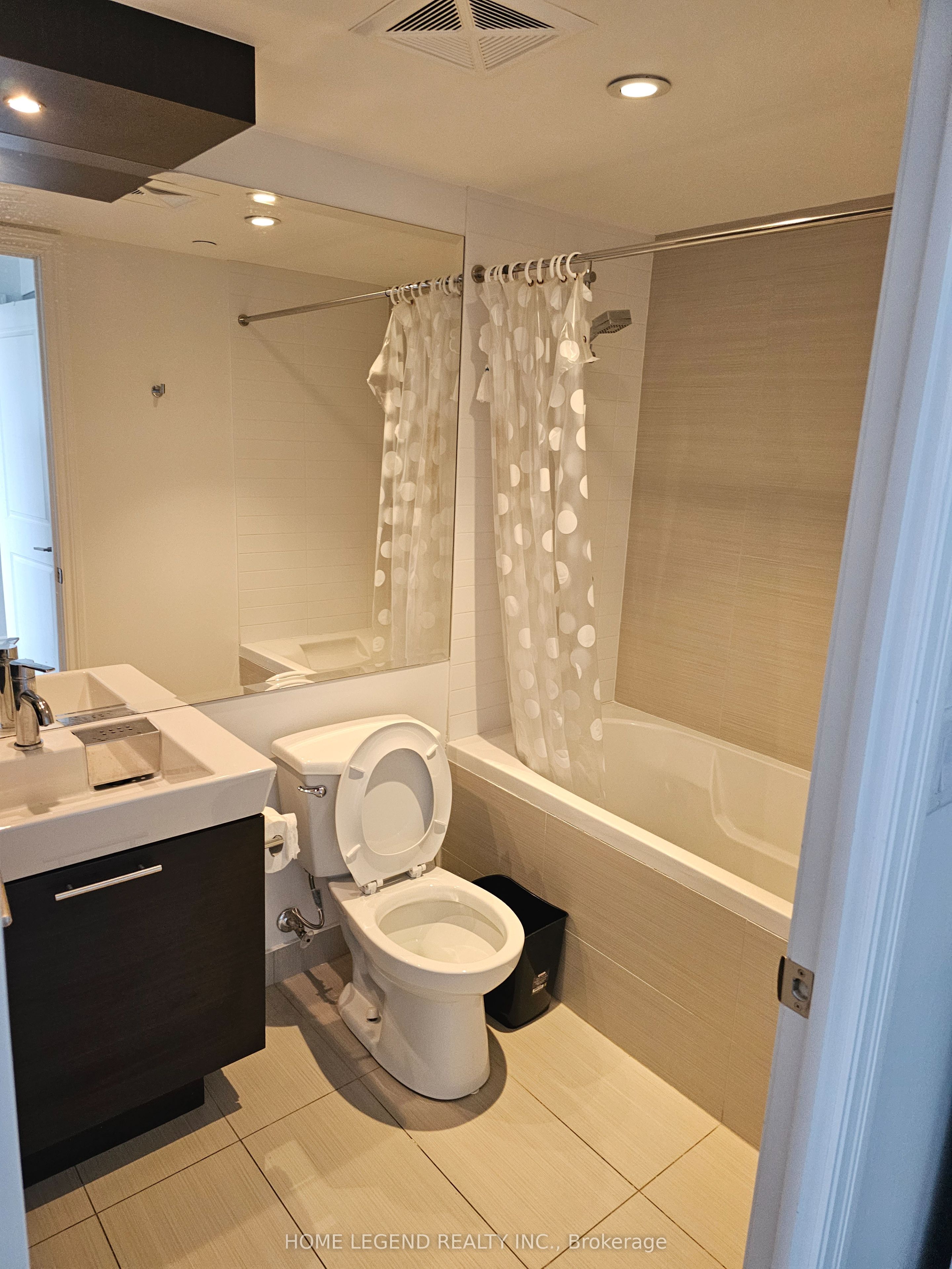 #3407 - 386 Yonge Street Property Photo 12