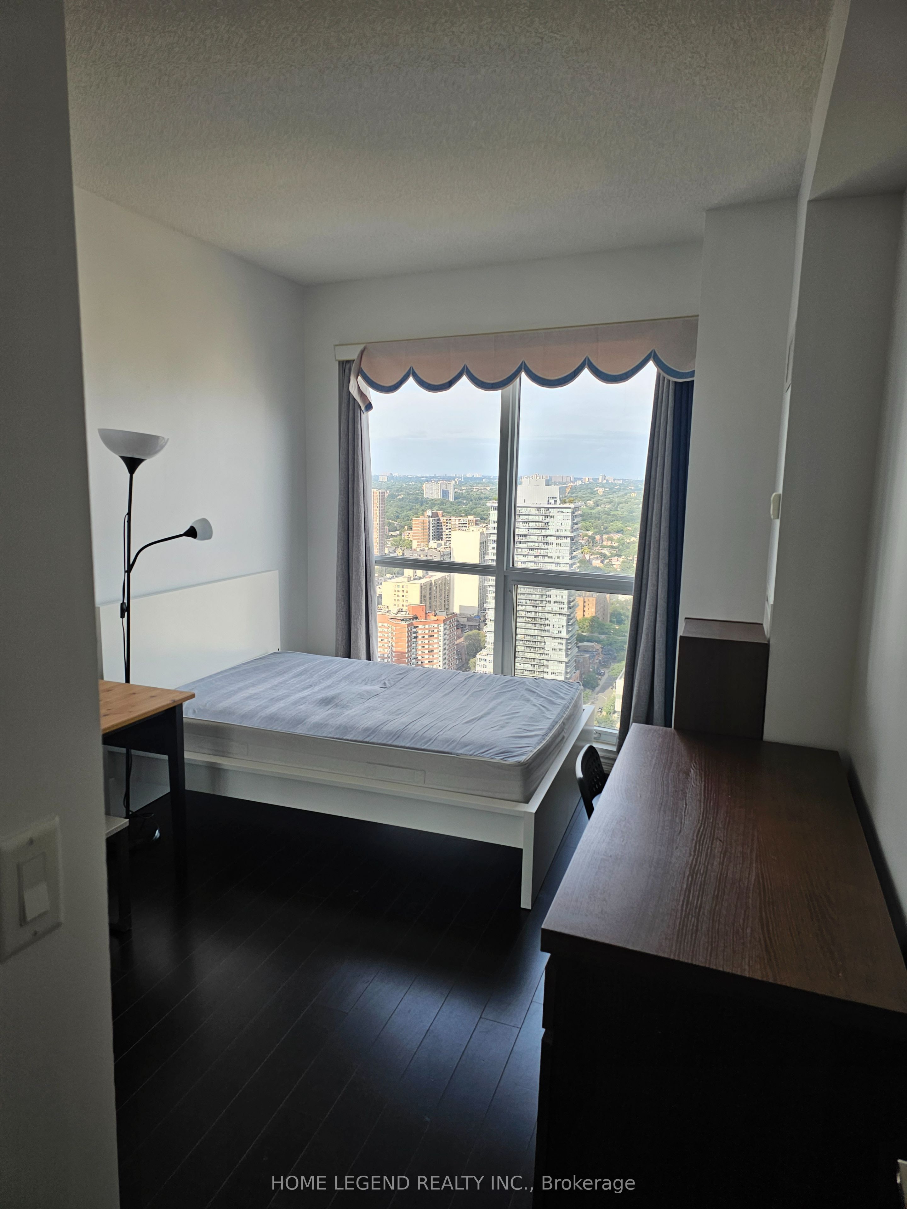 #3407 - 386 Yonge Street Property Photo 18