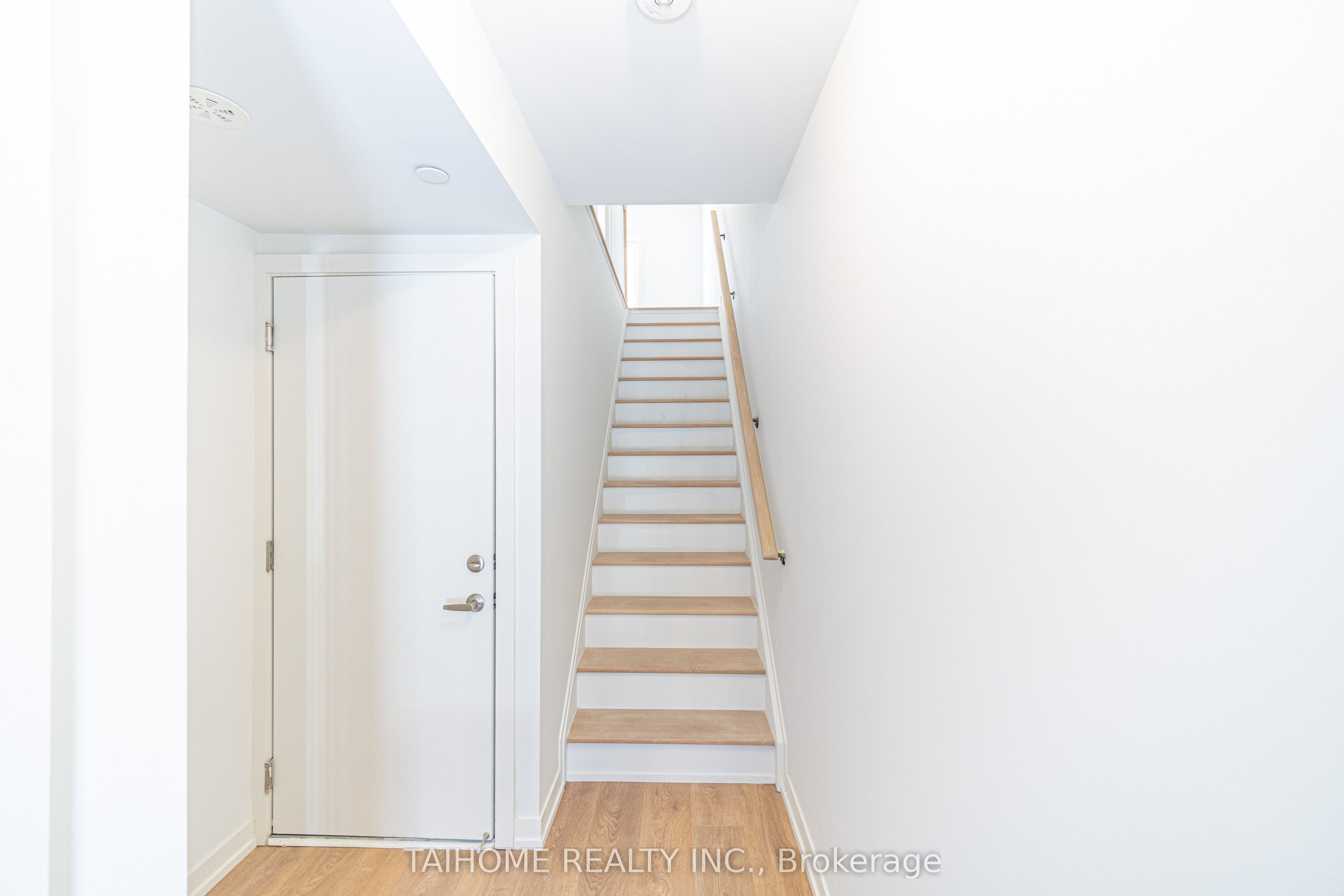 35 Case Ootes Drive Property Photo 8