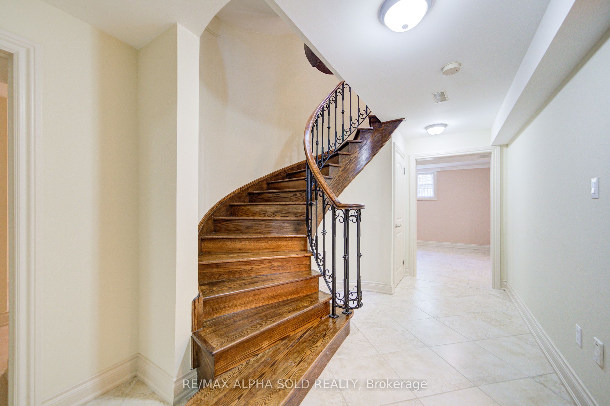 219 Greenfield Avenue Property Photo 41