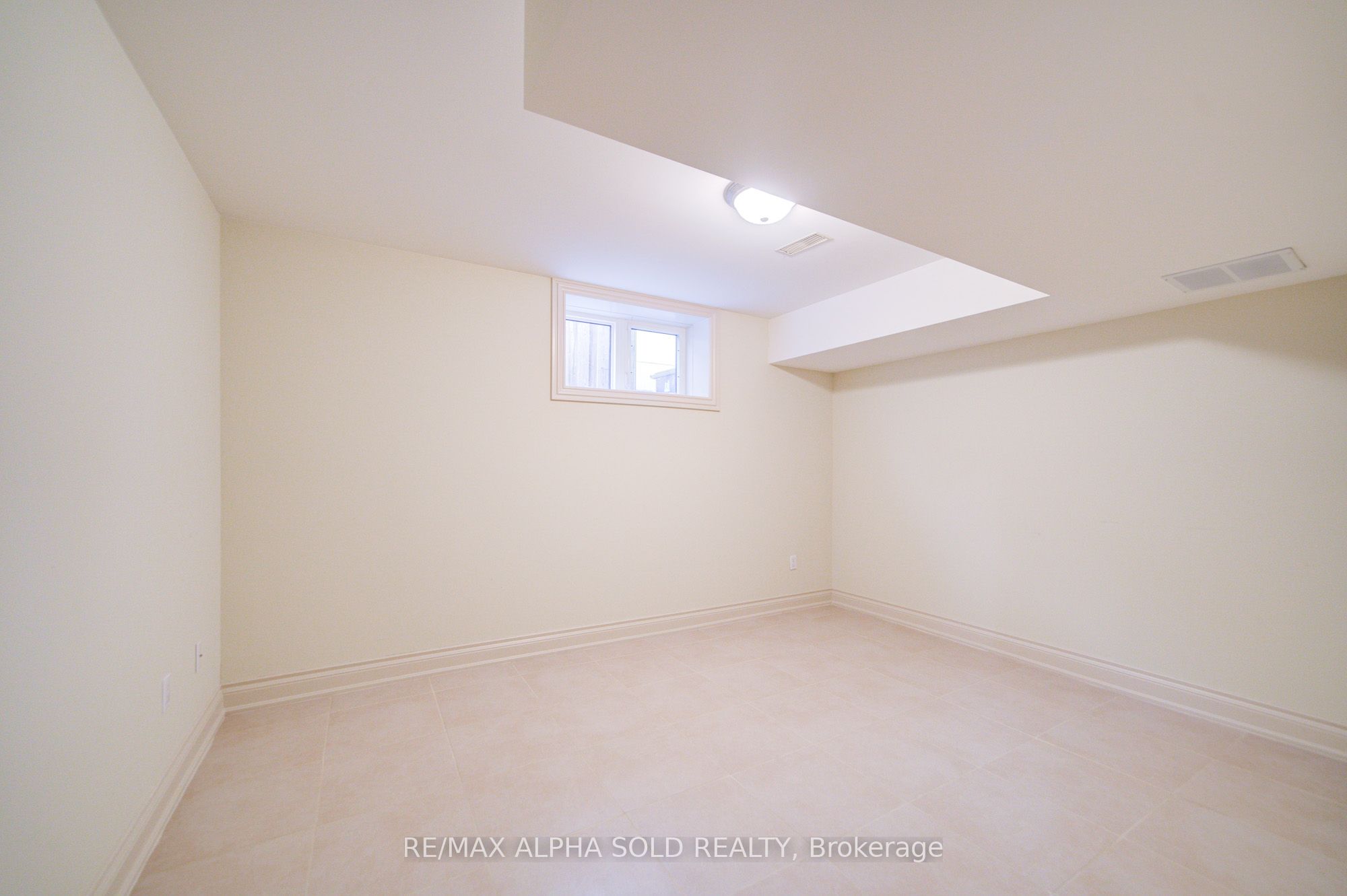 219 Greenfield Avenue Property Photo 44