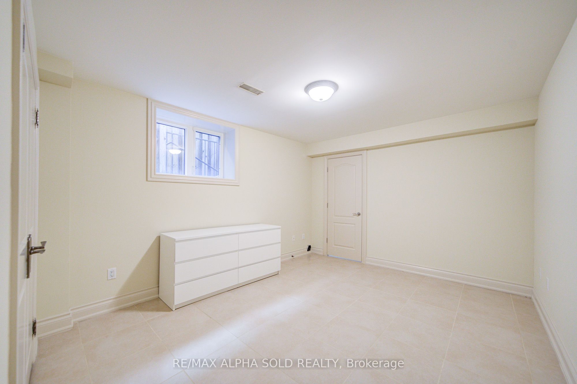 219 Greenfield Avenue Property Photo 45