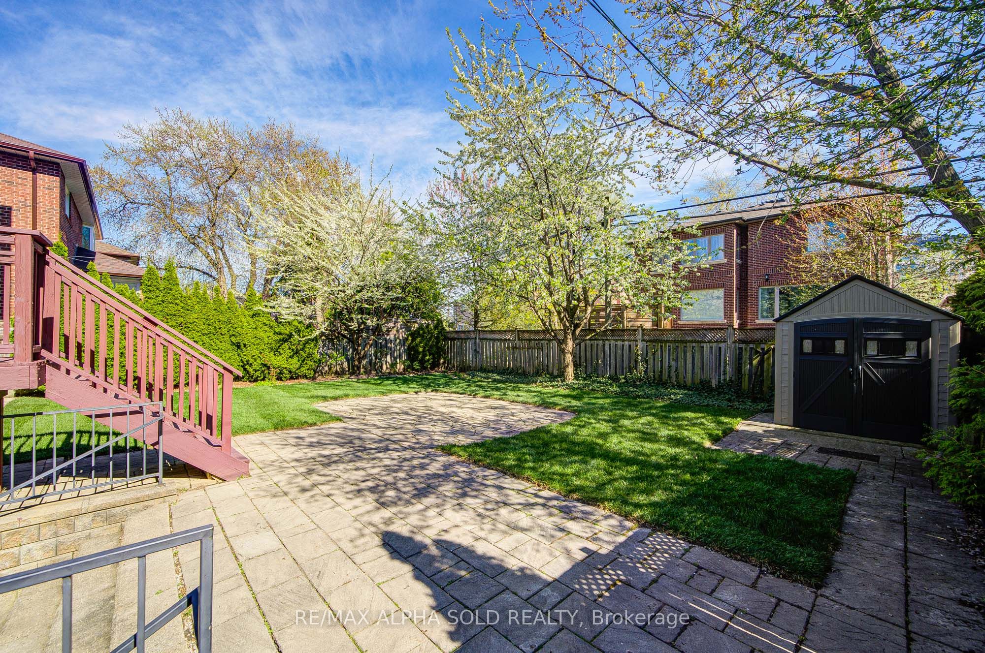 219 Greenfield Avenue Property Photo 48