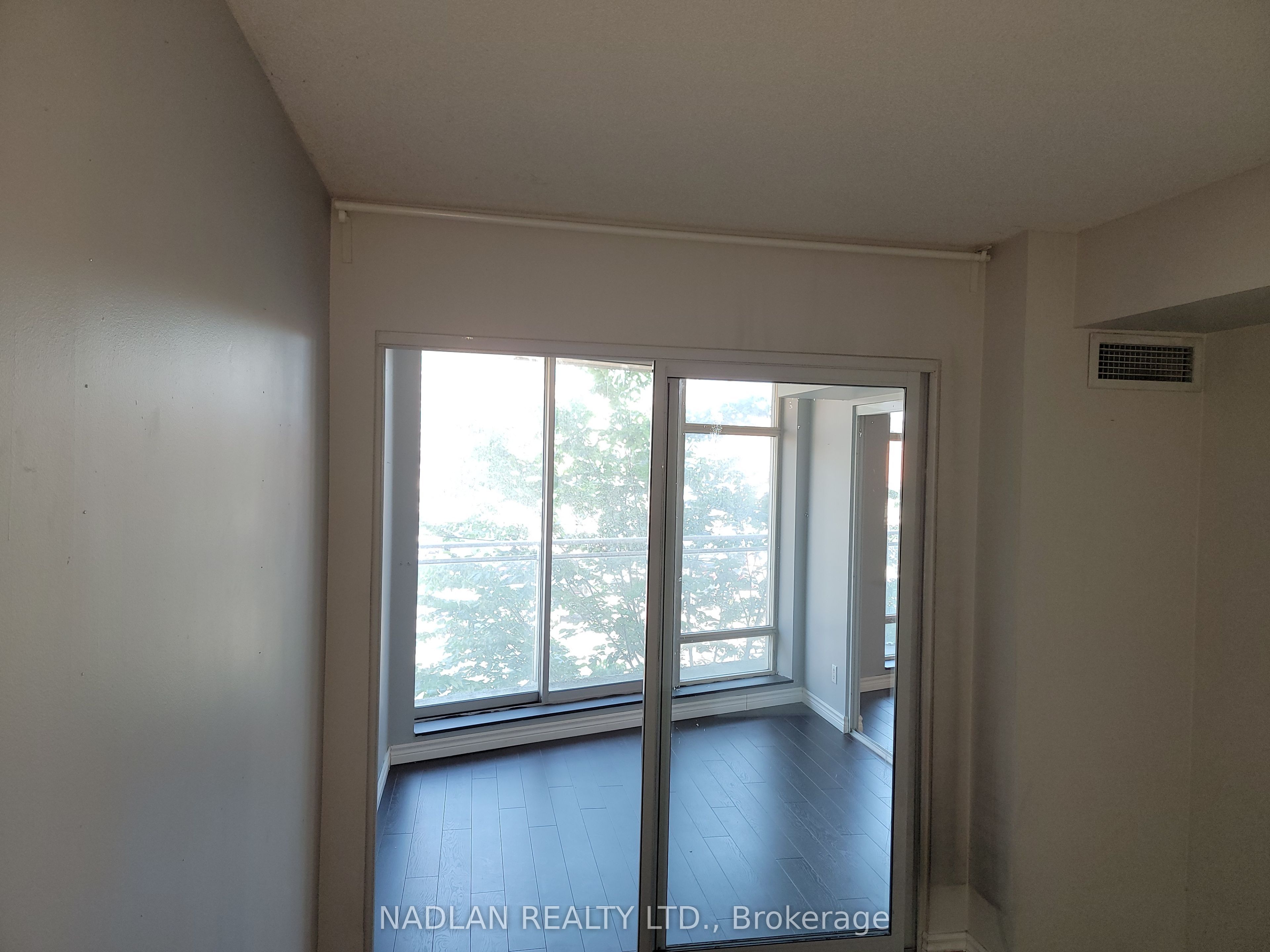650 Queens Quay W 305 Property Photo 17