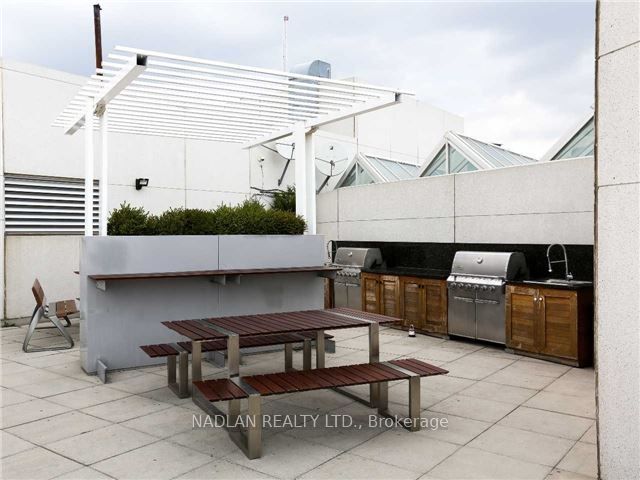 650 Queens Quay W 305 Property Photo 19