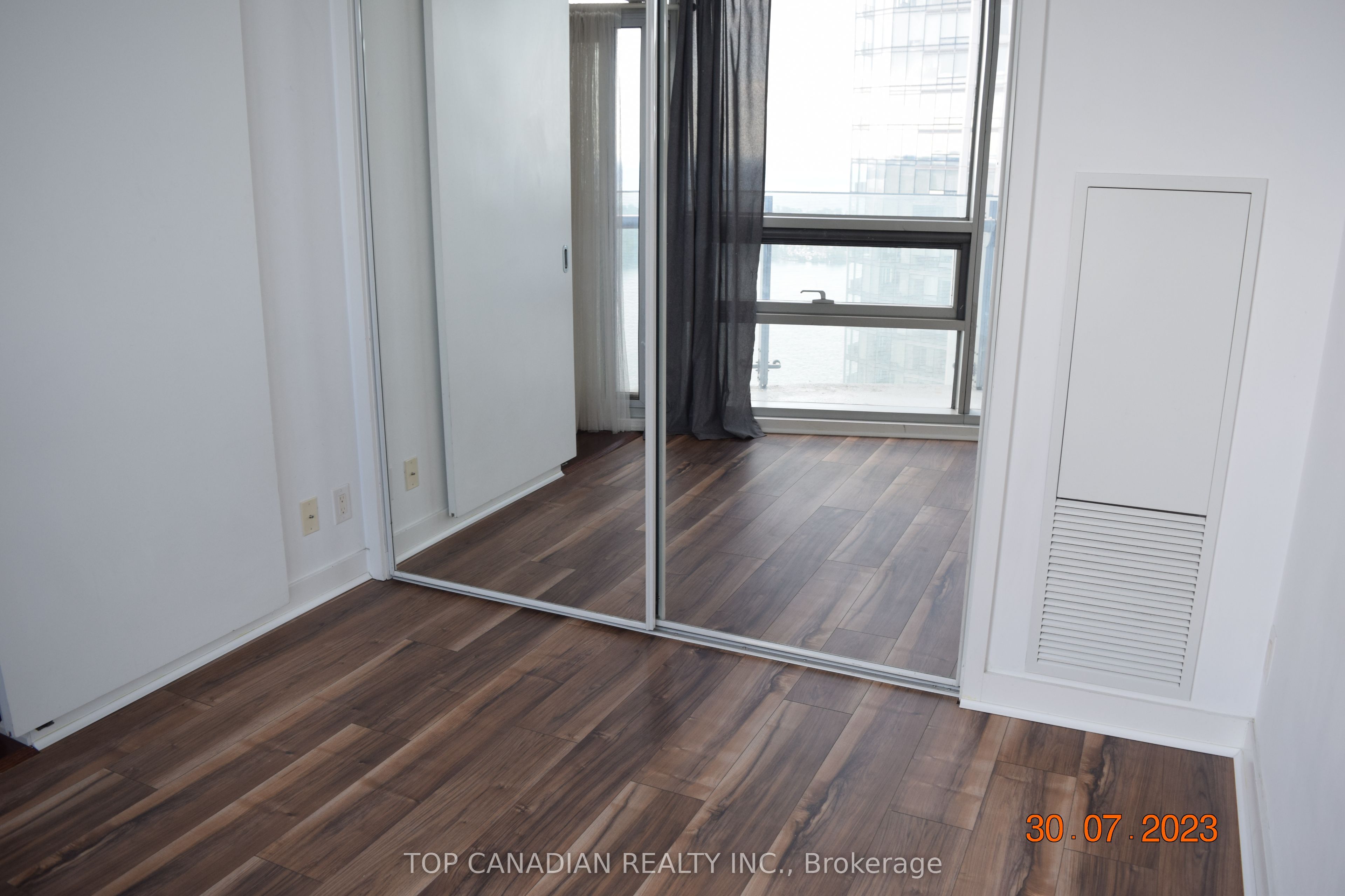 14 York Street 5705 Property Photo 3