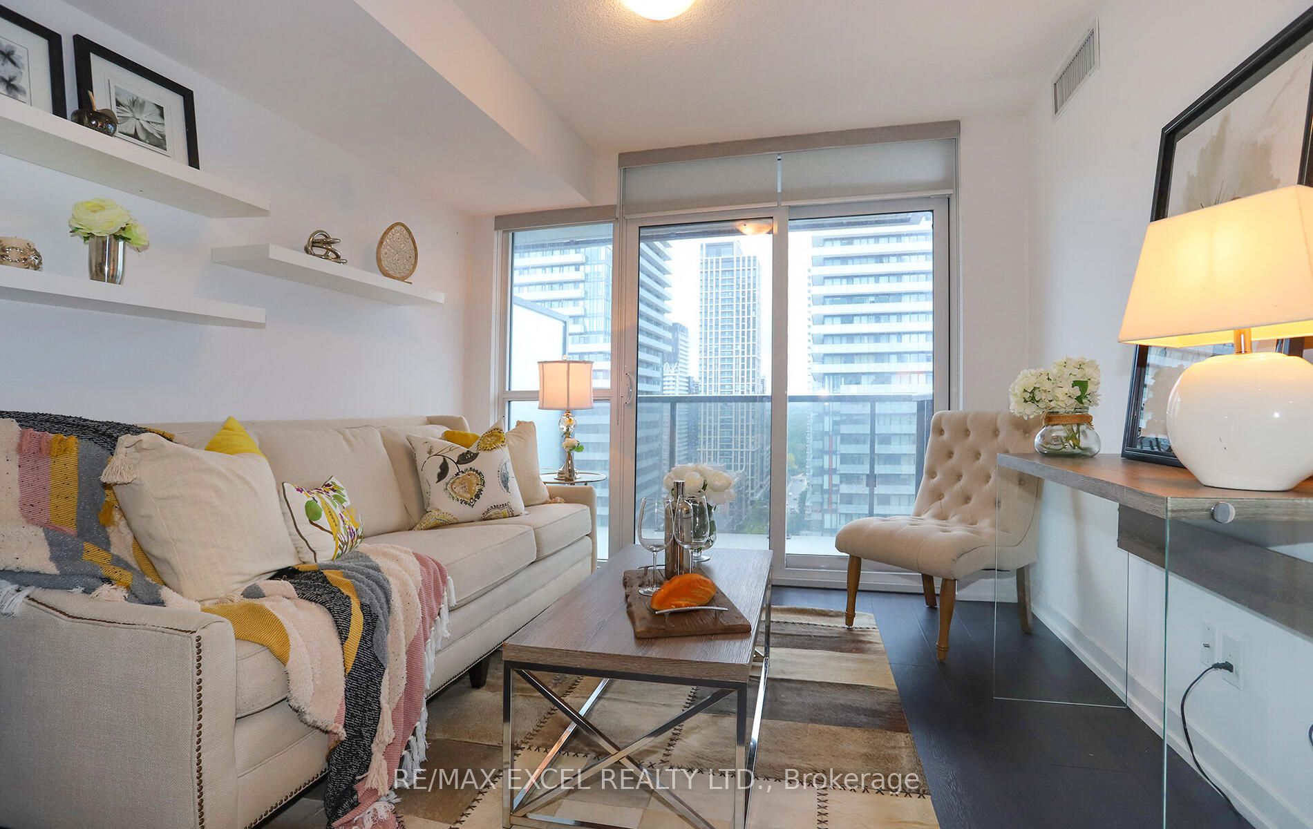 125 Redpath Avenue 1804 Property Photo 1