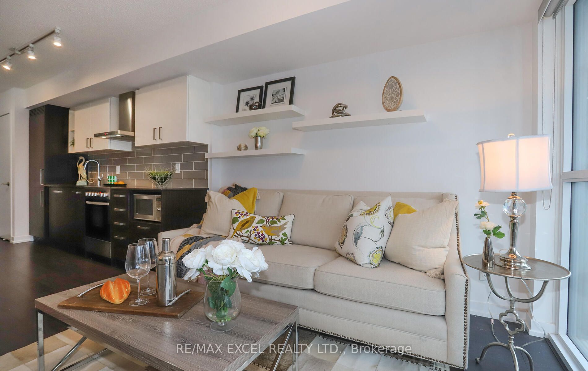 125 Redpath Avenue 1804 Property Photo 6