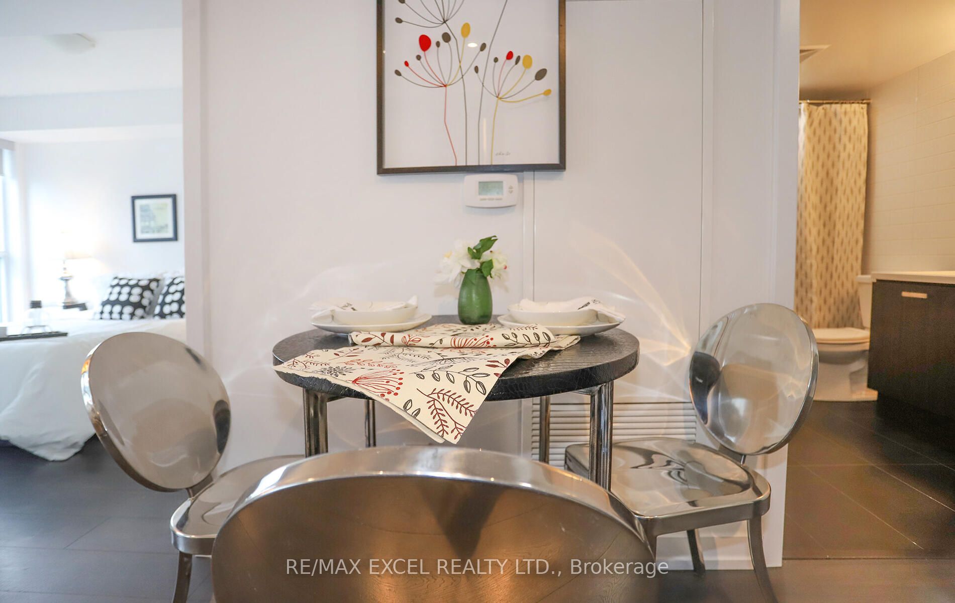 125 Redpath Avenue 1804 Property Photo 8