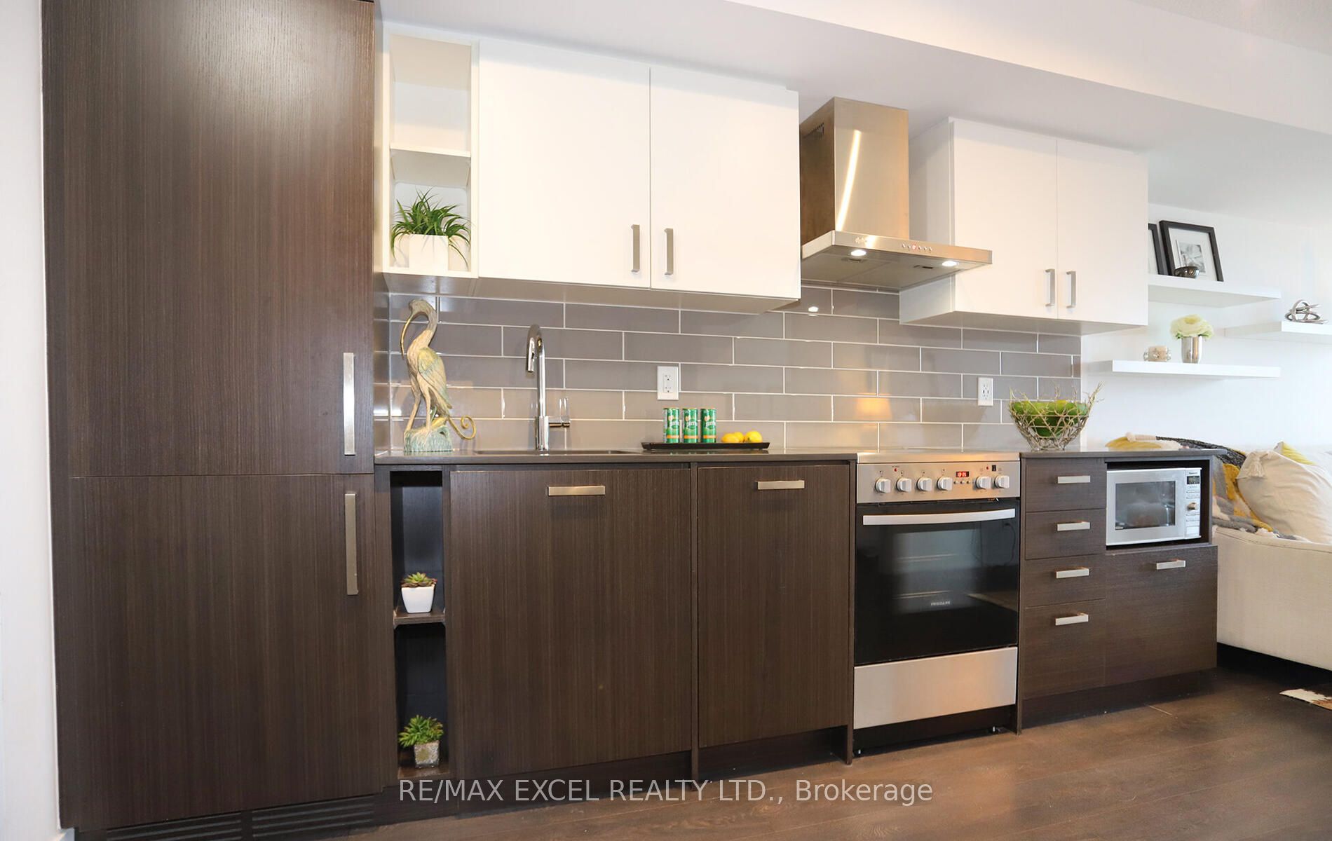 125 Redpath Avenue 1804 Property Photo 11