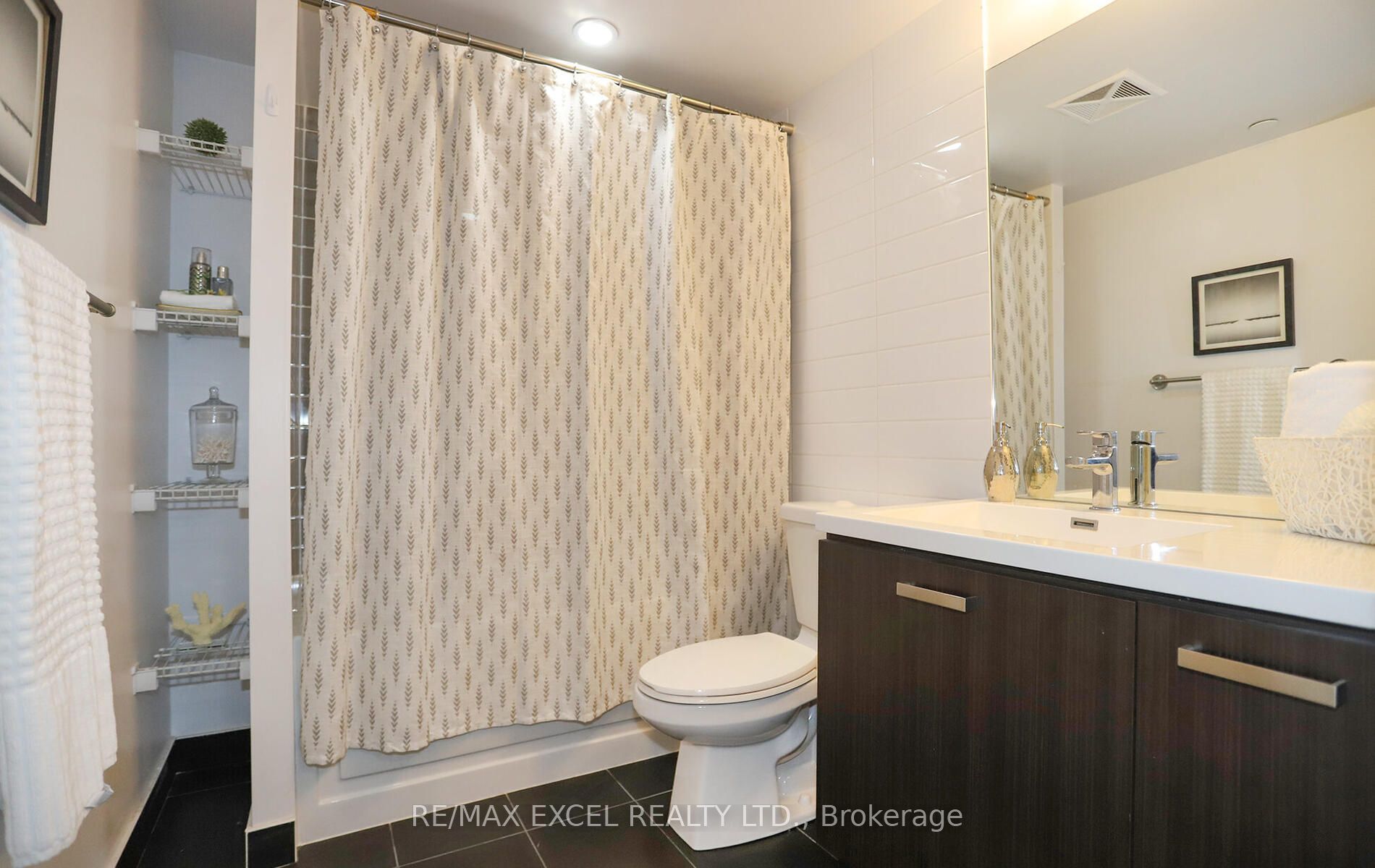 125 Redpath Avenue 1804 Property Photo 16