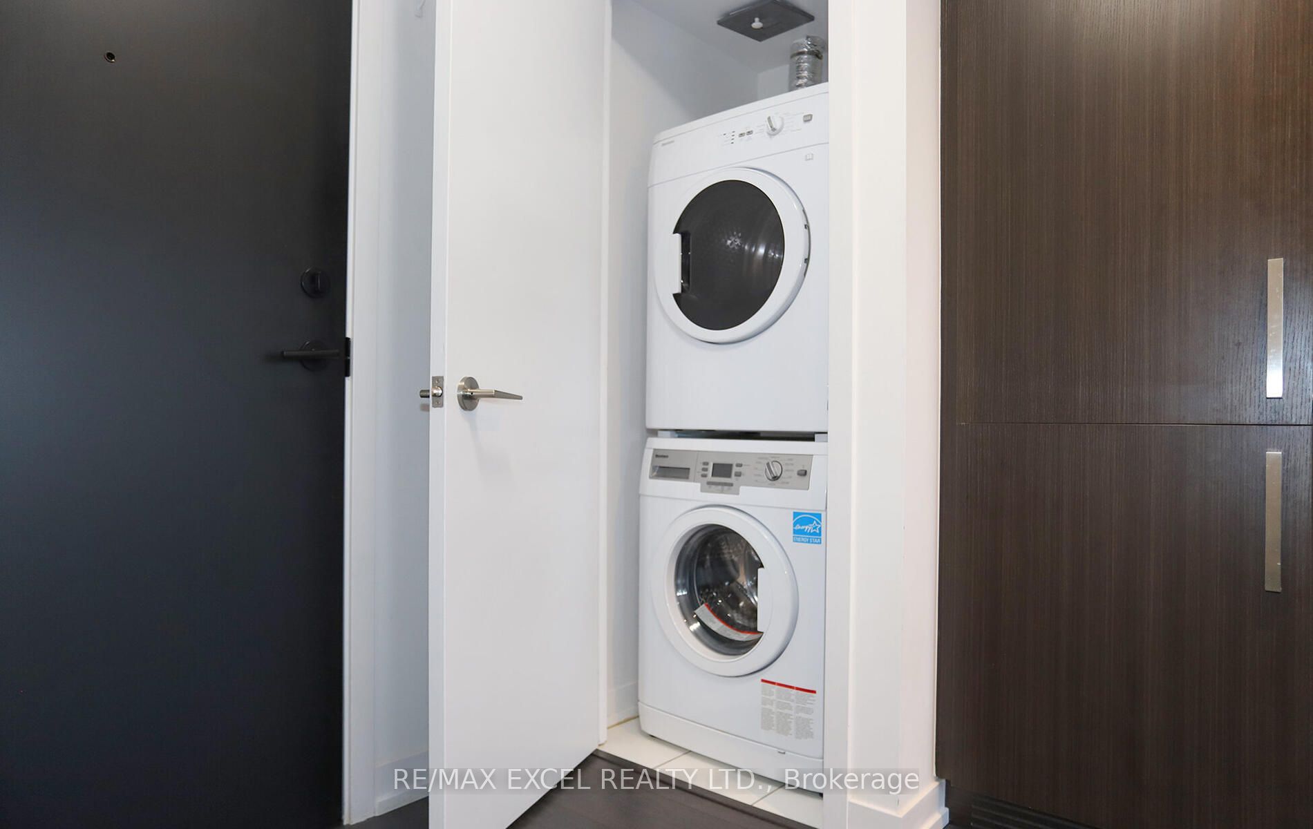 125 Redpath Avenue 1804 Property Photo 17