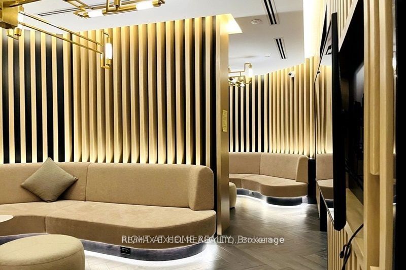 125 Redpath Avenue 1804 Property Photo 28