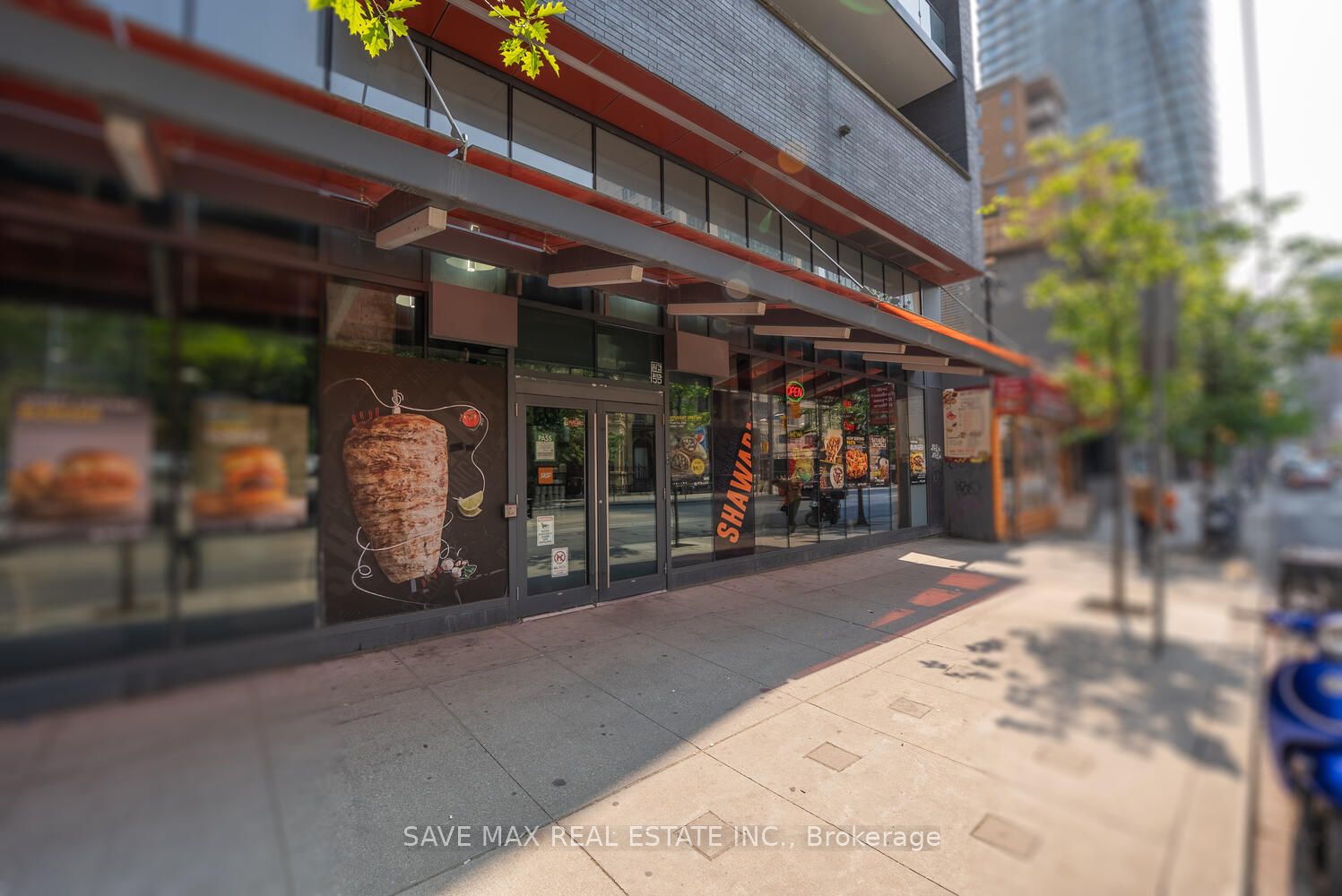 155 Dundas Street E Property Photo 1