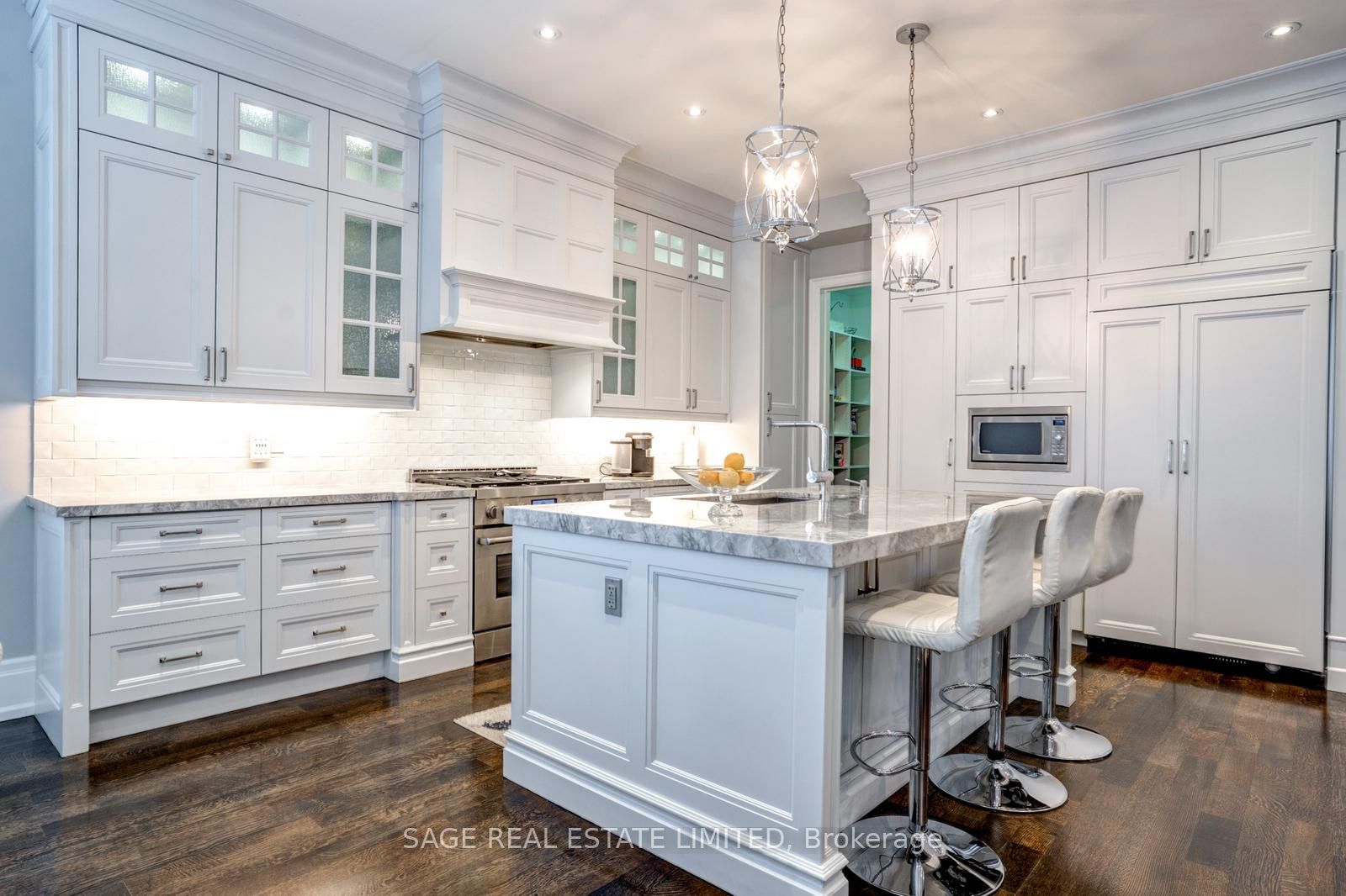 210 Burndale Avenue Property Photo 13