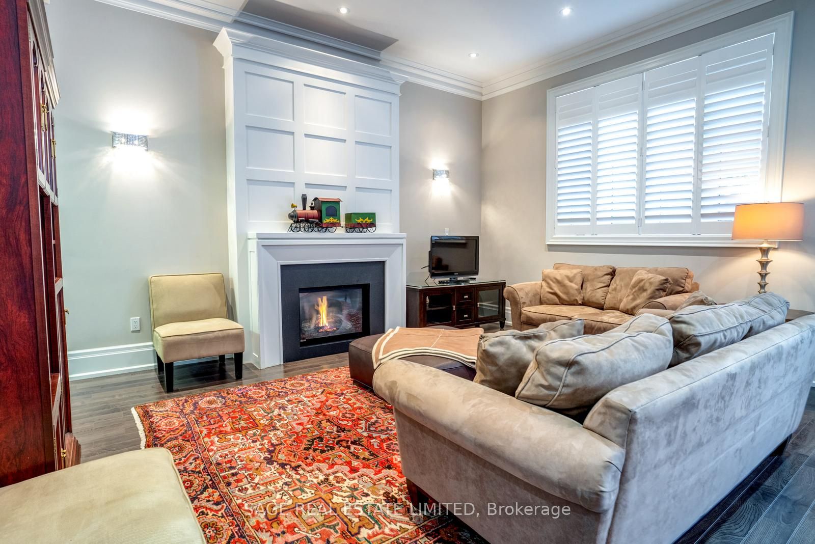 210 Burndale Avenue Property Photo 40