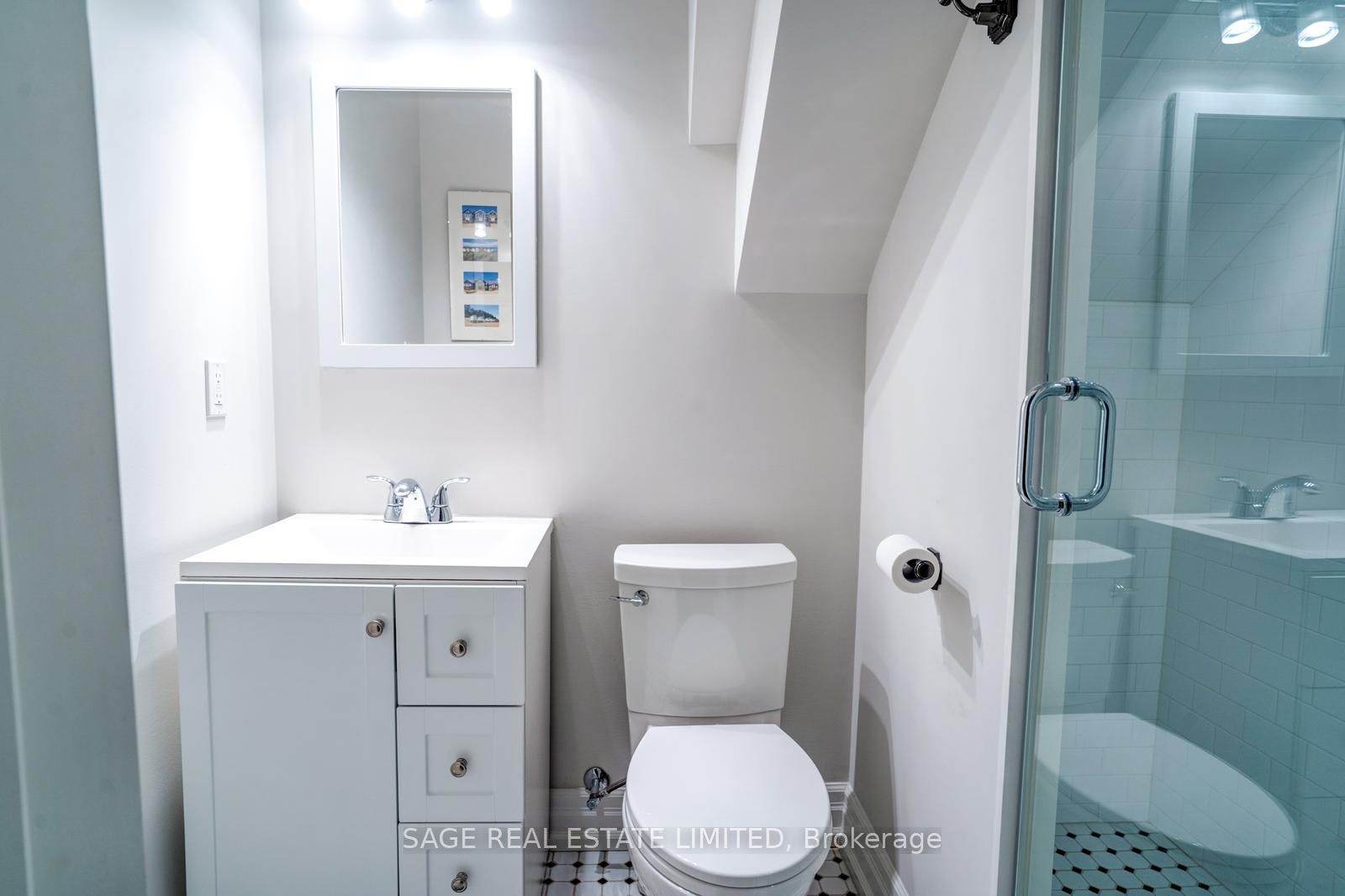 210 Burndale Avenue Property Photo 45