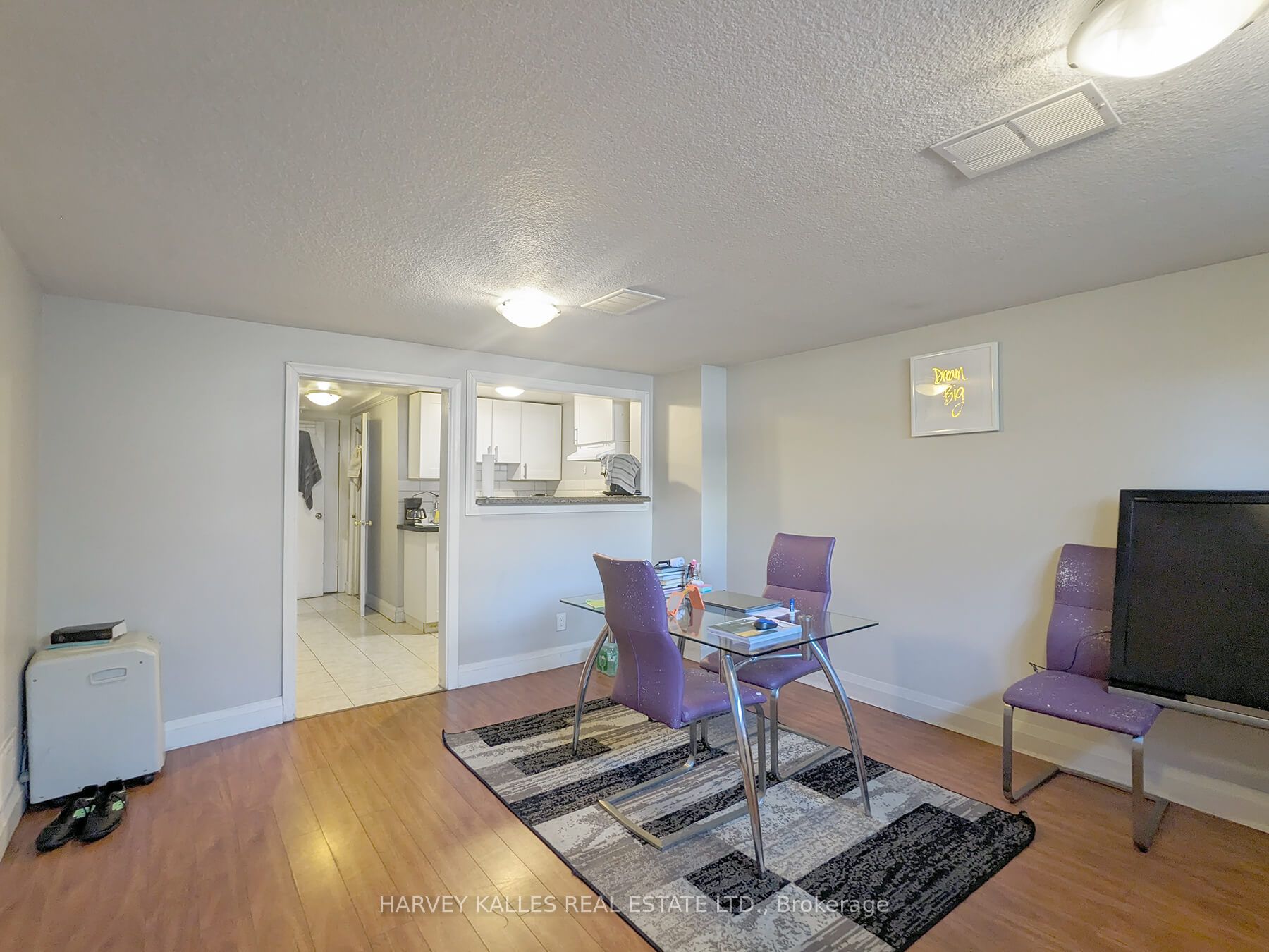 242 Robina Avenue Lower Property Photo 4