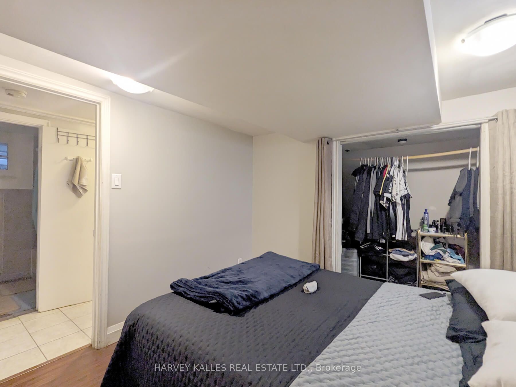 242 Robina Avenue Lower Property Photo 12