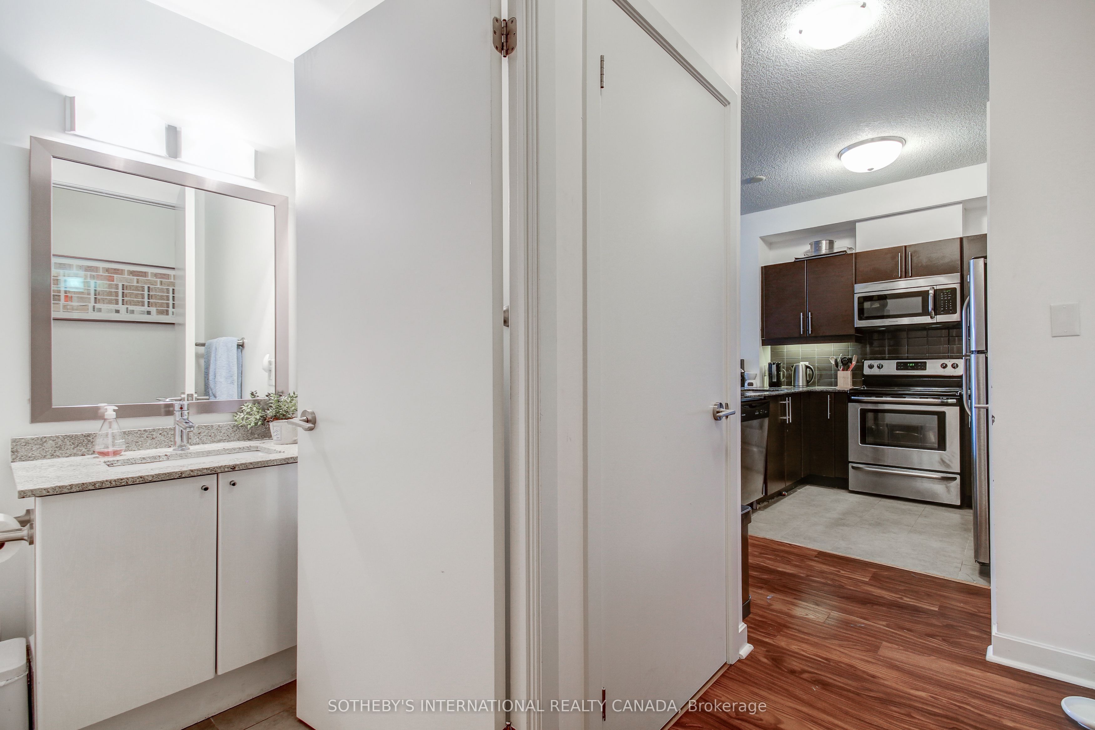 33 Bay Street 508 Property Photo 14
