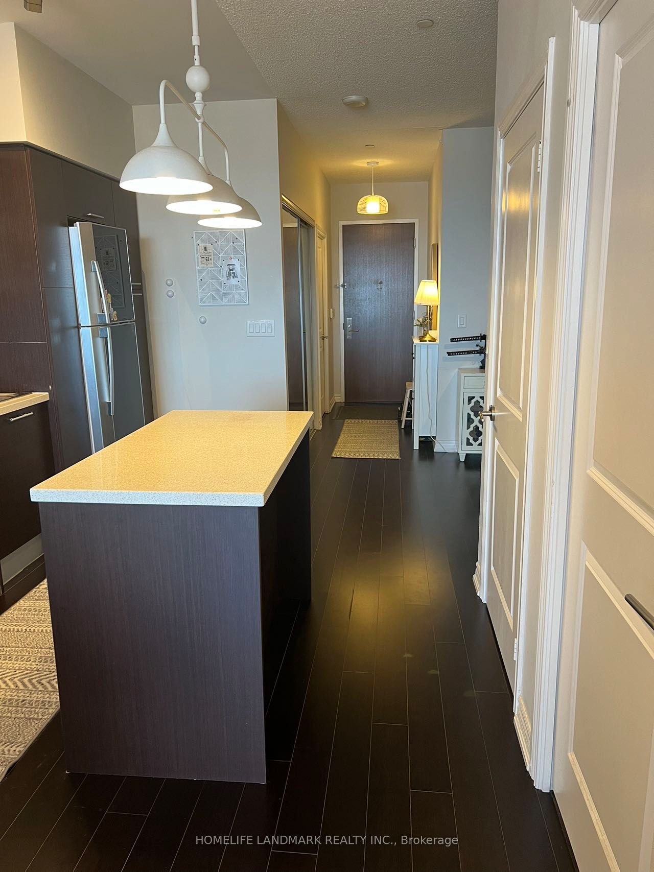 386 Yonge Street 5603 Property Photo 8