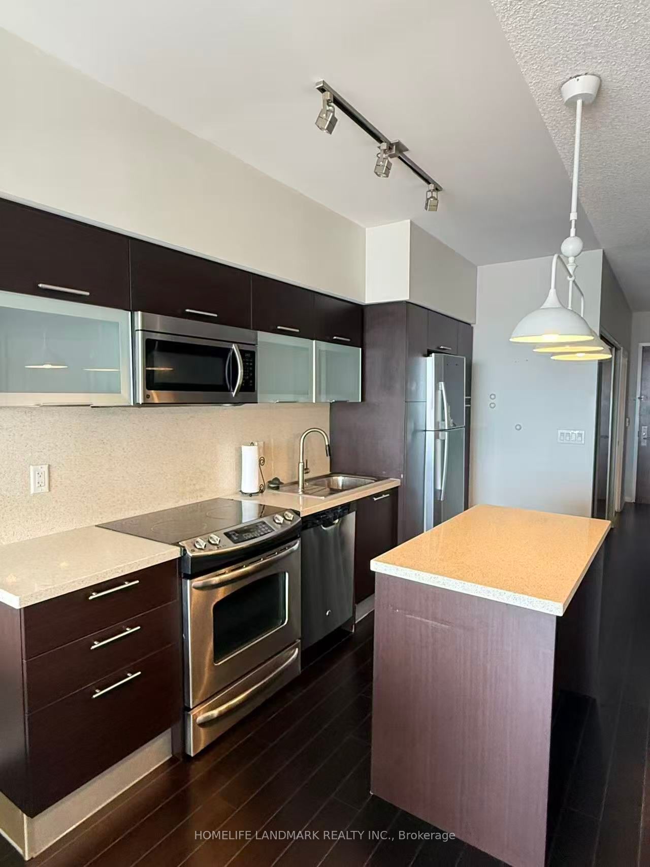 386 Yonge Street 5603 Property Photo 9