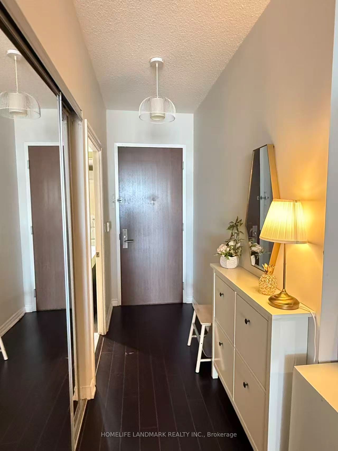 386 Yonge Street 5603 Property Photo 10