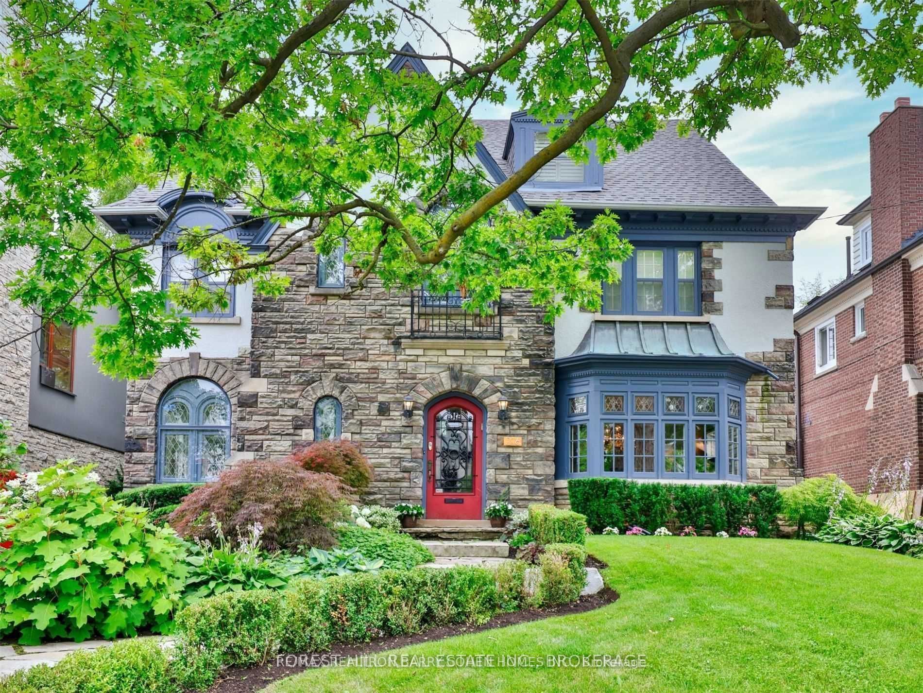 216 Dunvegan Road Property Photo