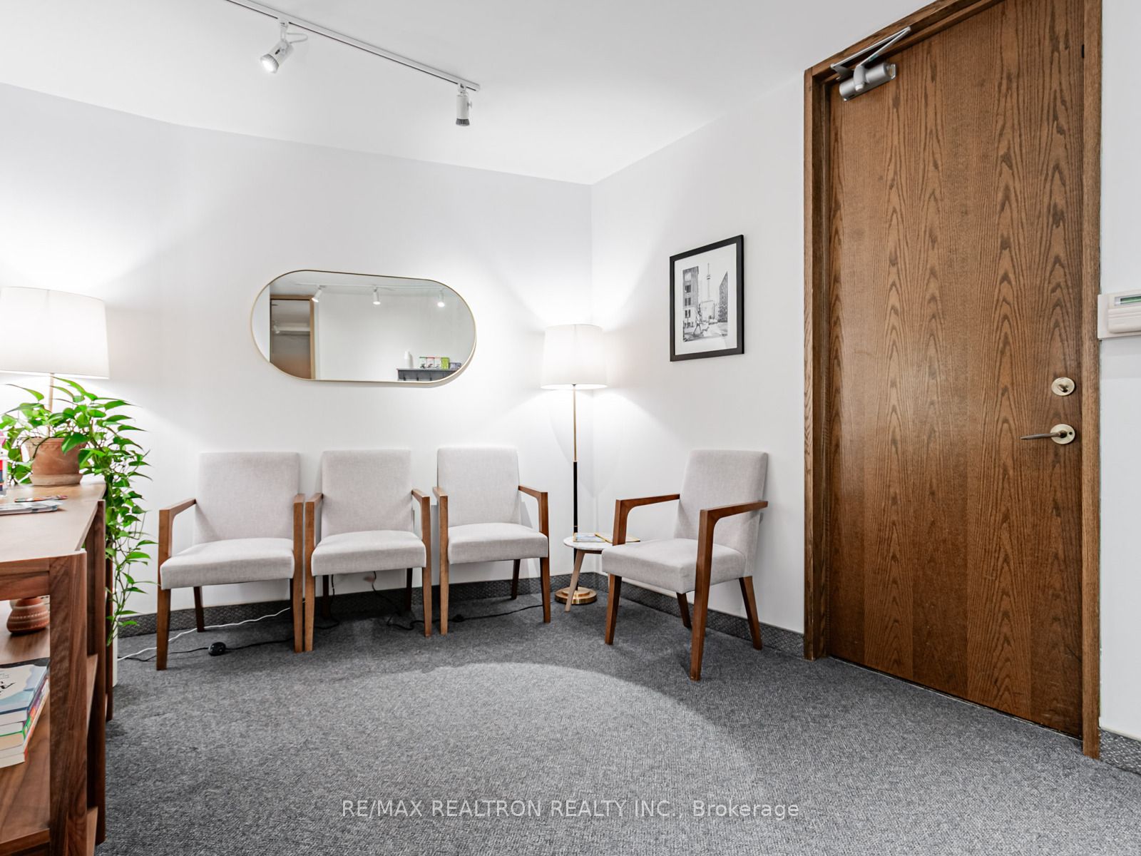 120 Carlton Street 311 Property Photo 1