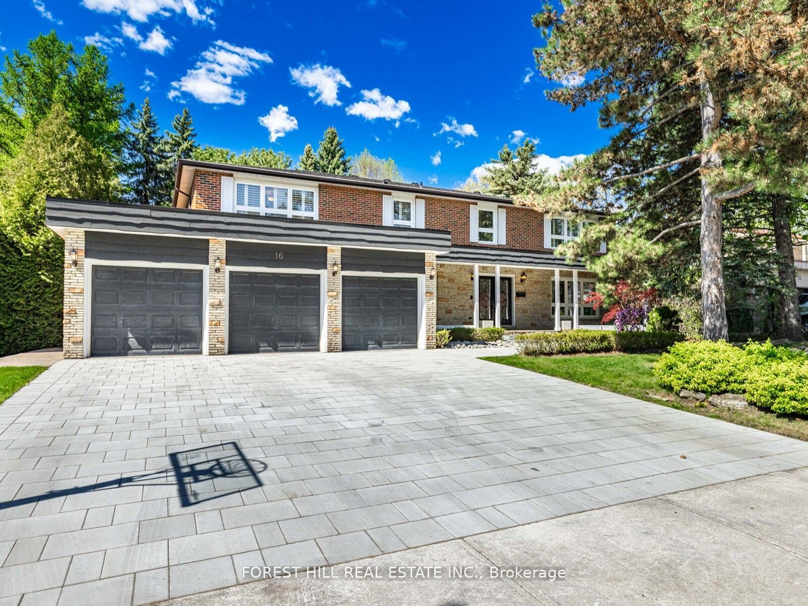 16 Sagewood Drive Property Photo 1