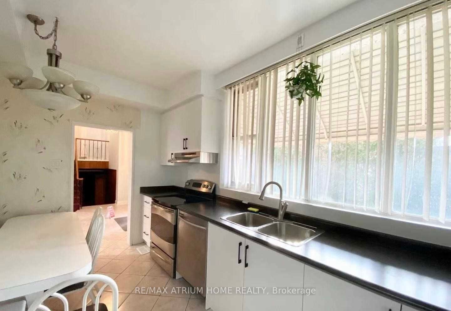 75 Stormont Avenue Property Photo 3