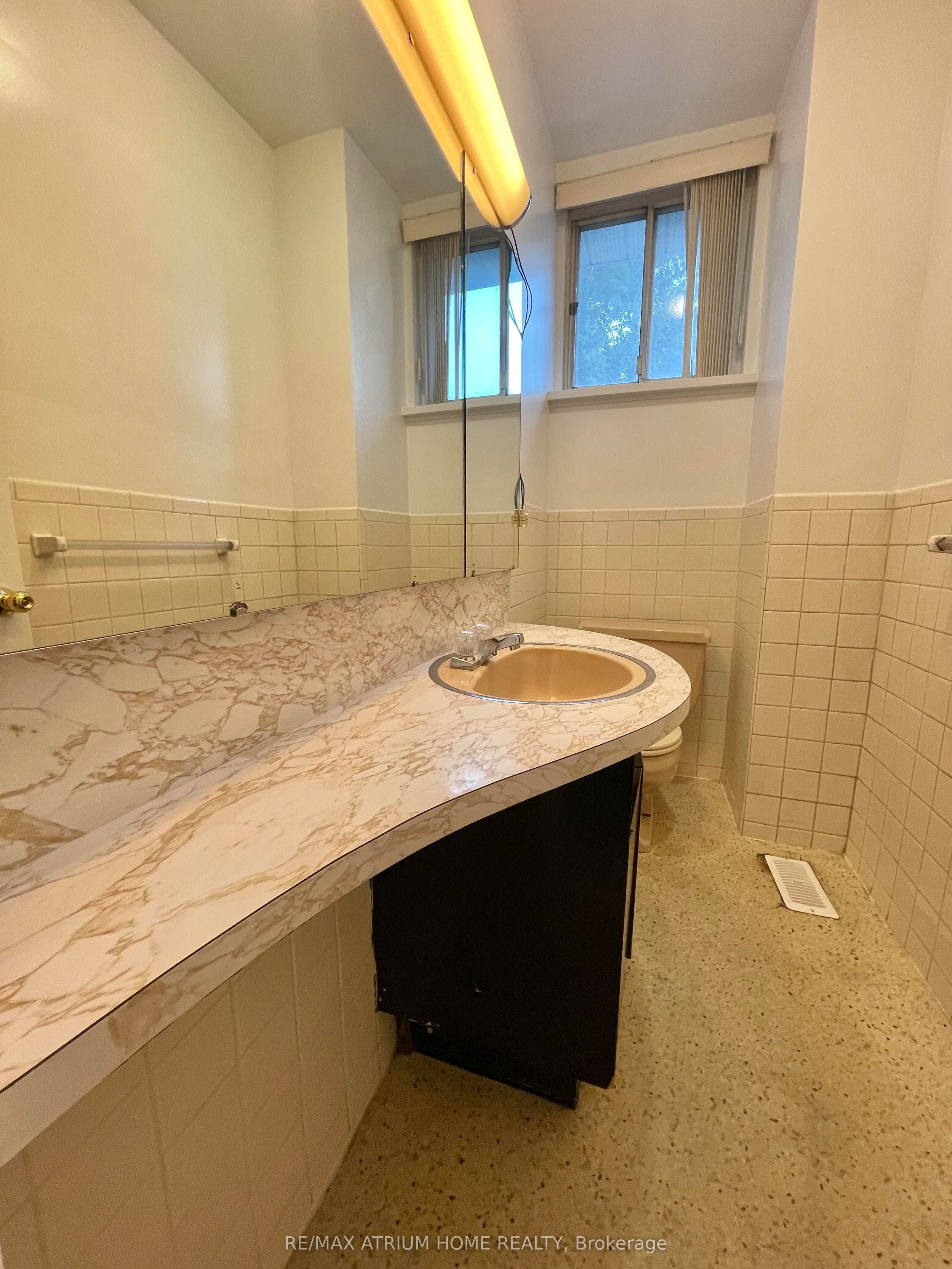 75 Stormont Avenue Property Photo 7