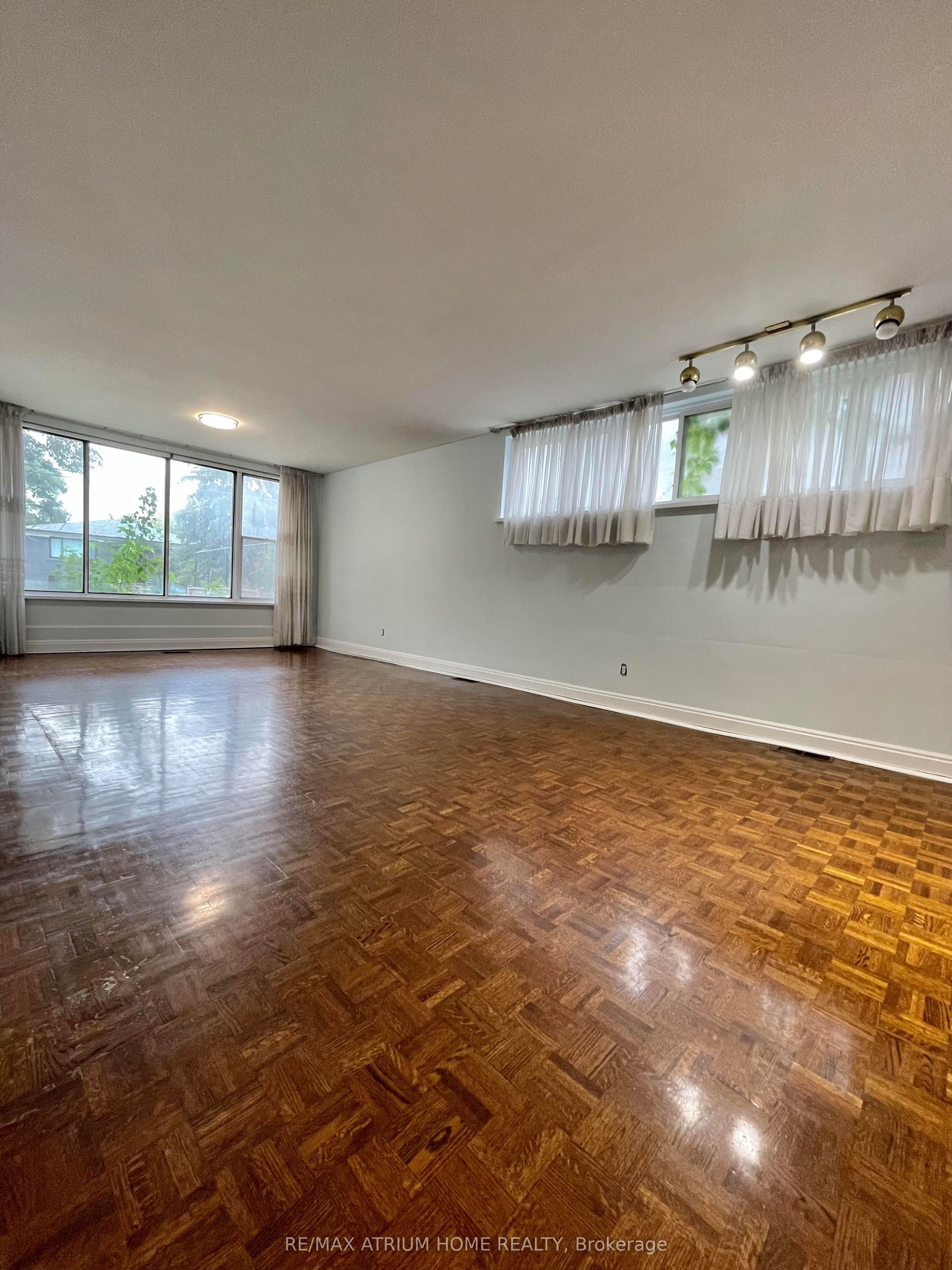 75 Stormont Avenue Property Photo 9