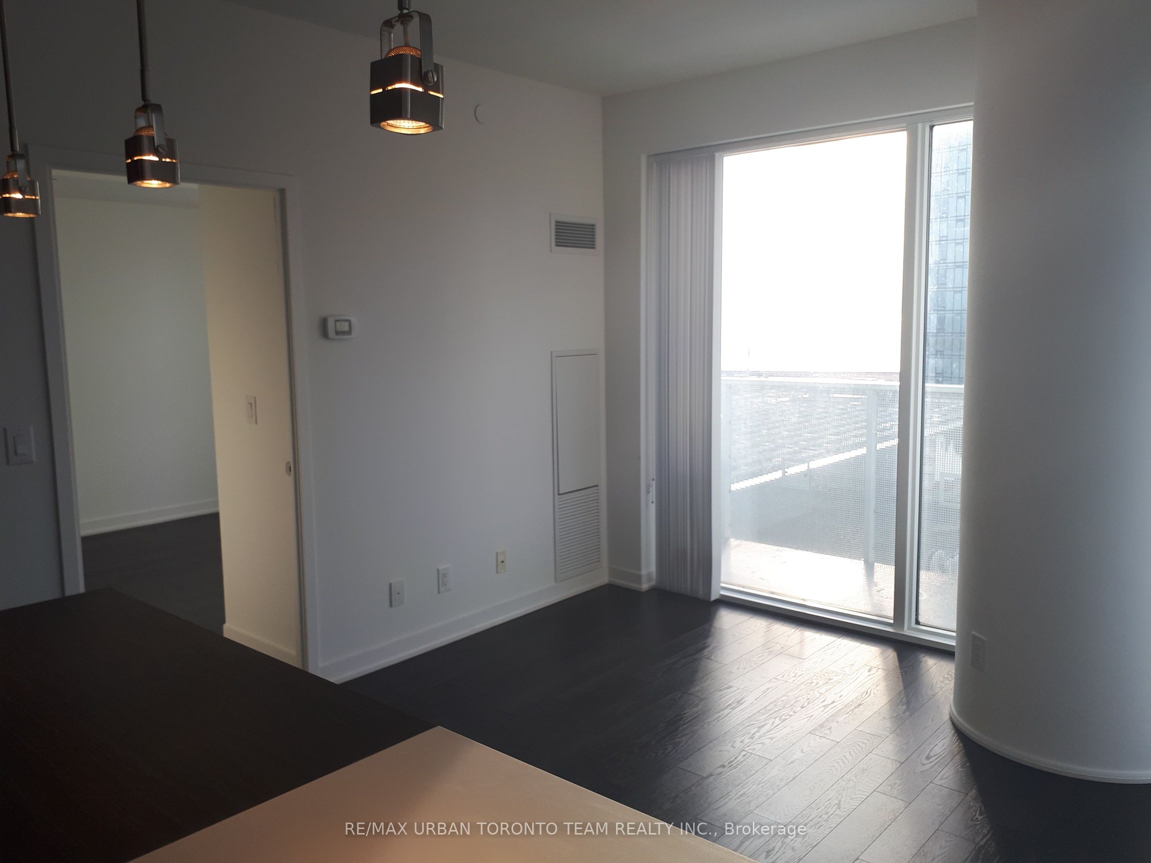 100 Harbour Street 5502 Property Photo 6