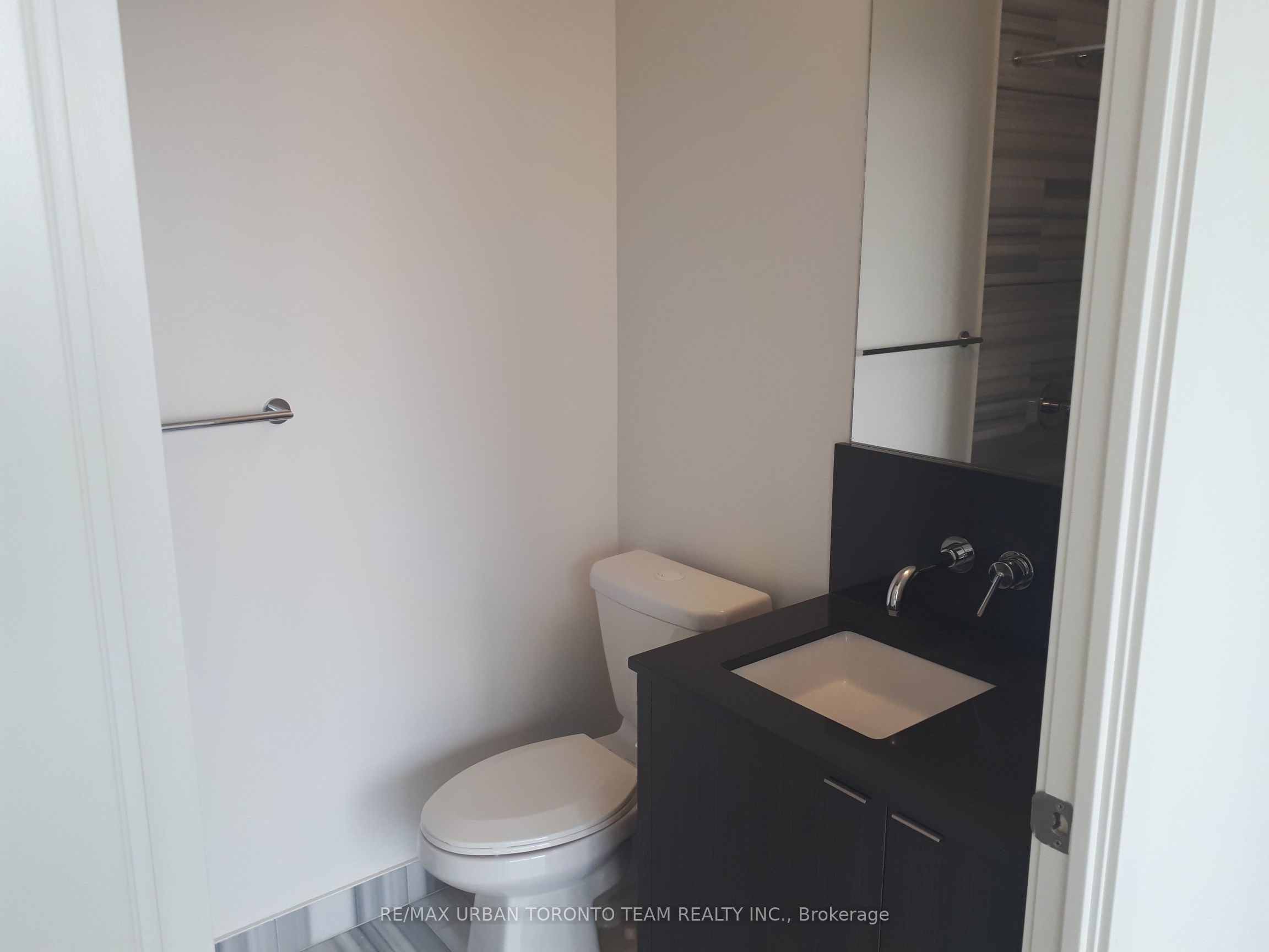 100 Harbour Street 5502 Property Photo 9