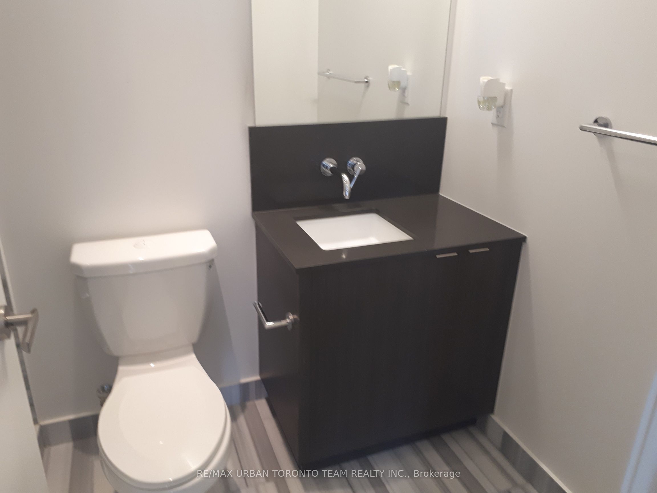 100 Harbour Street 5502 Property Photo 11