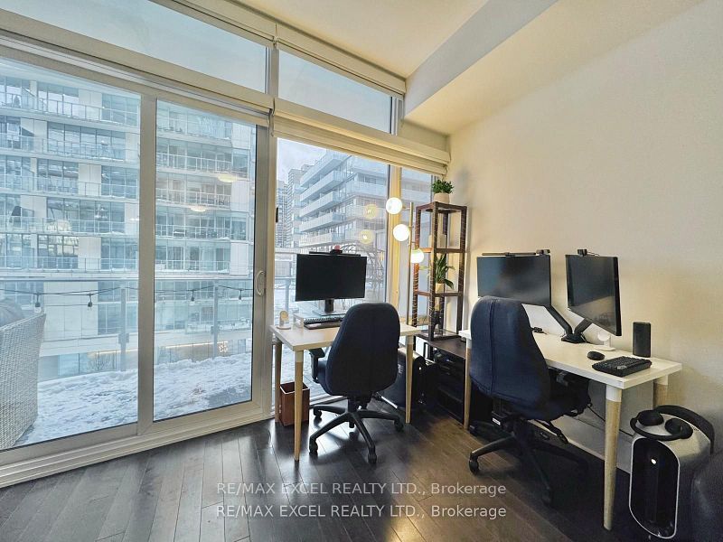 29 Queens Quay E 528 Property Photo 5