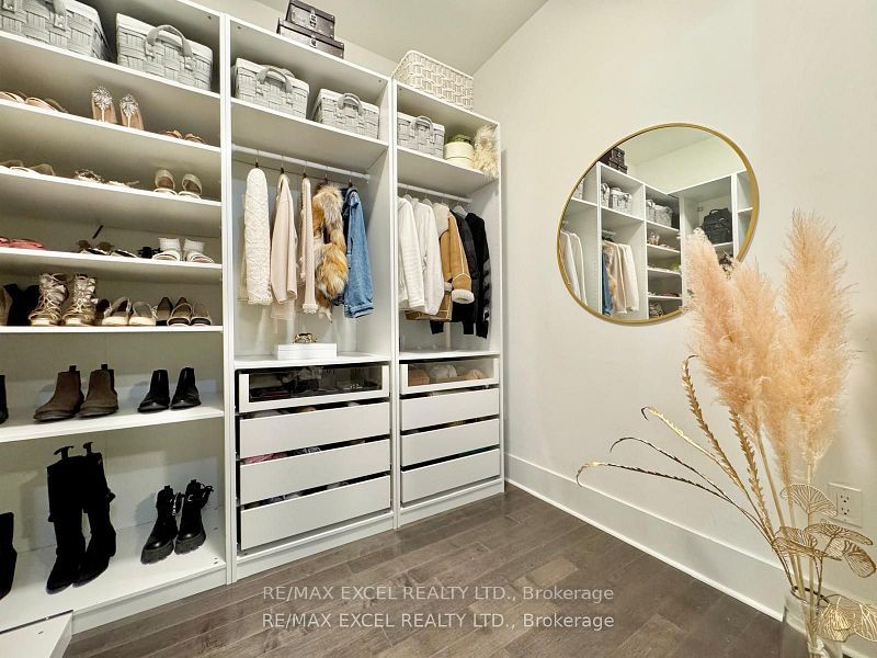 29 Queens Quay E 528 Property Photo 15