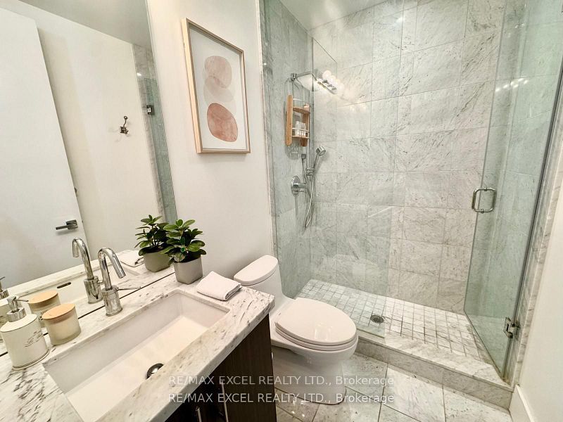 29 Queens Quay E 528 Property Photo 19