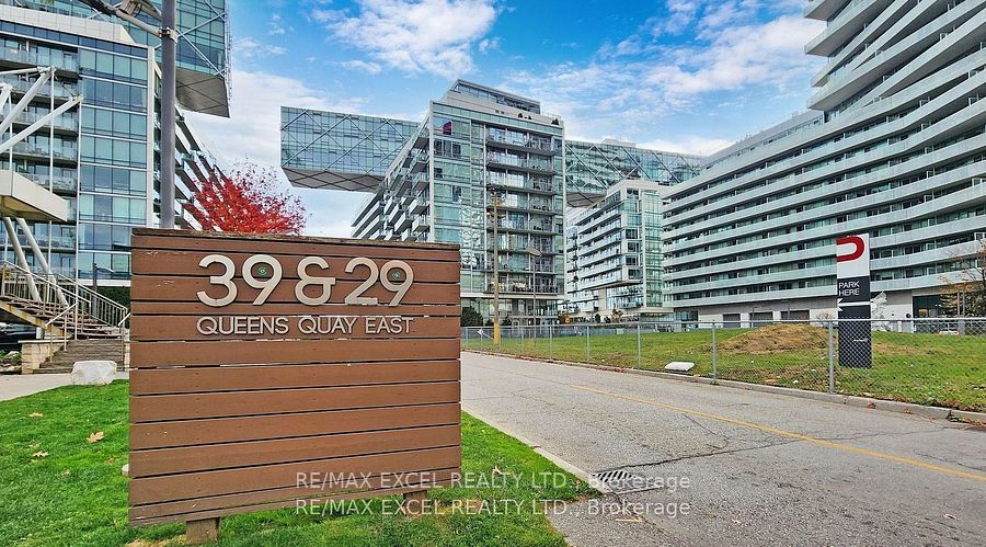29 Queens Quay E 528 Property Photo 23