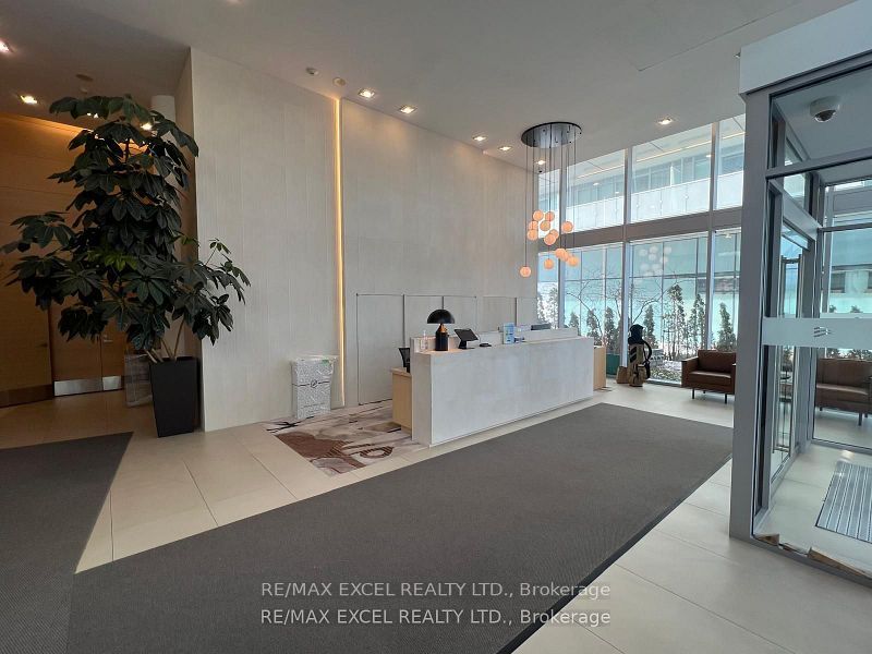 29 Queens Quay E 528 Property Photo 24