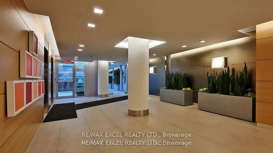 29 Queens Quay E 528 Property Photo 25
